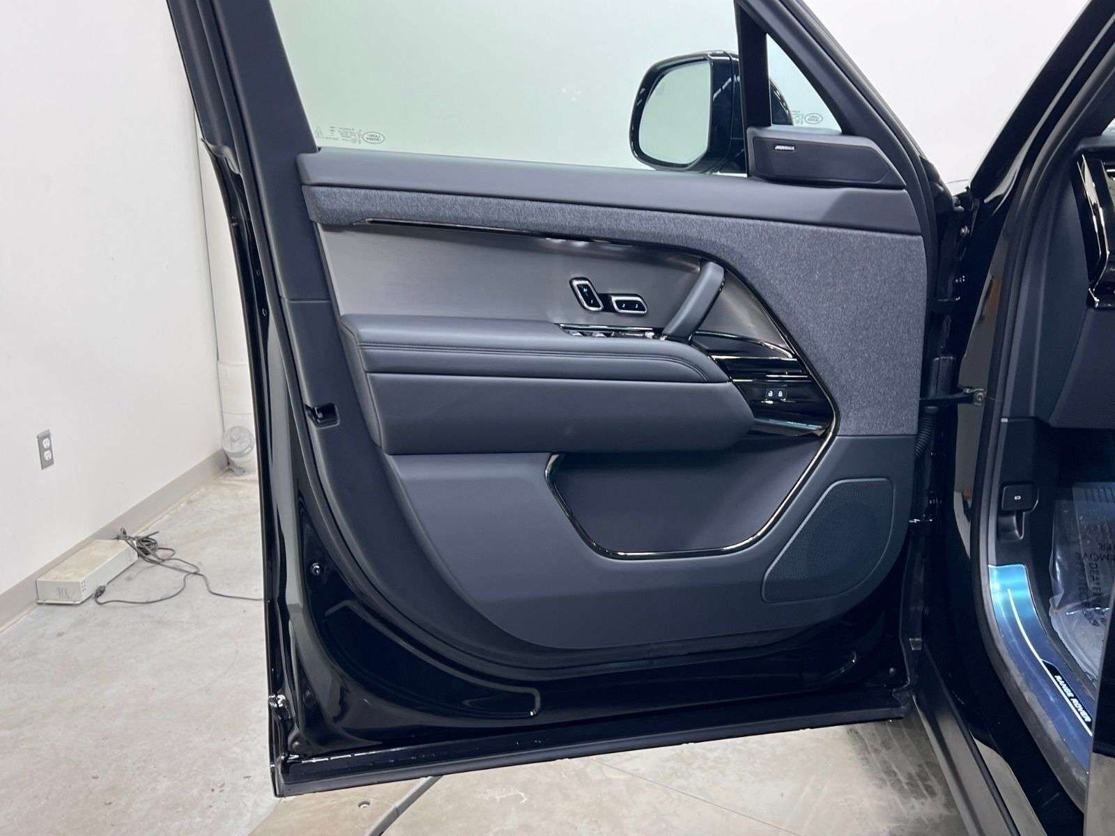 2026 Land Rover Range Rover Sport P360 S | LEASE FROM $999 PER MONTH thumb 34