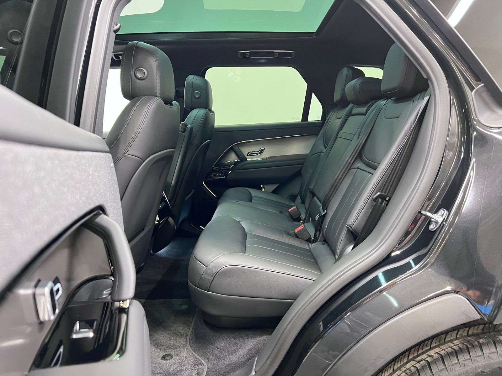 2026 Land Rover Range Rover Sport P360 S | LEASE FROM $999 PER MONTH thumb 31