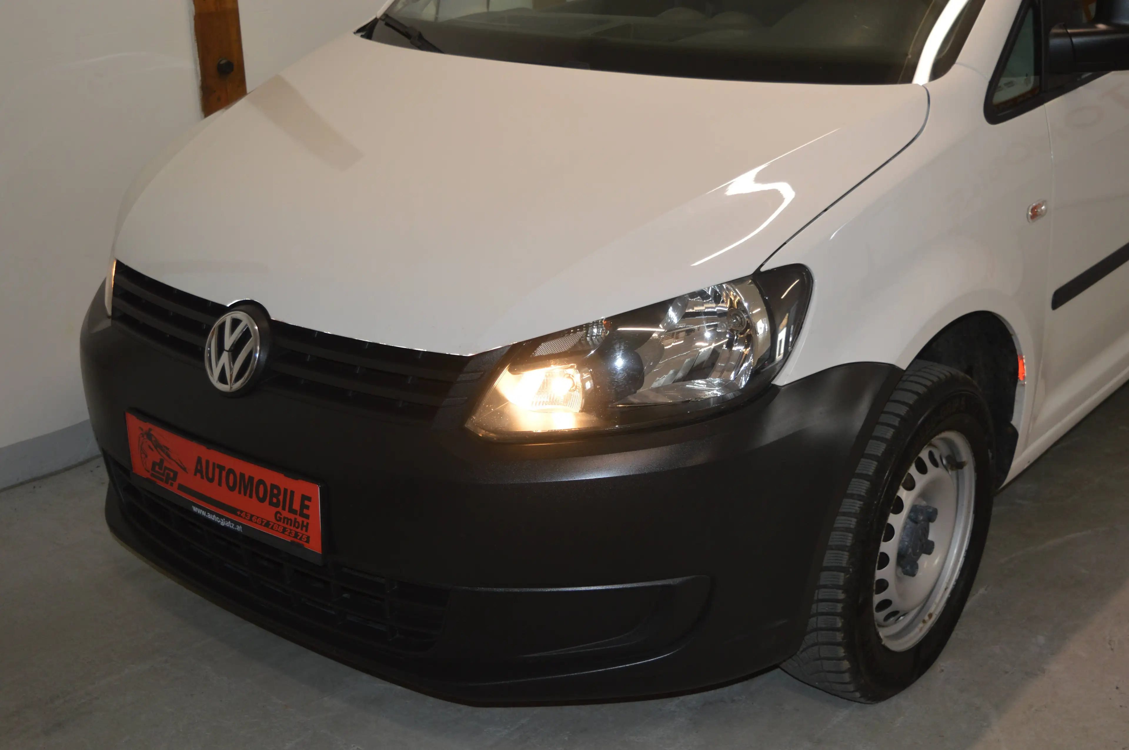 Volkswagen Caddy 1,6 TDI **Maxi Kasten**neues Pickerl** — photo 4