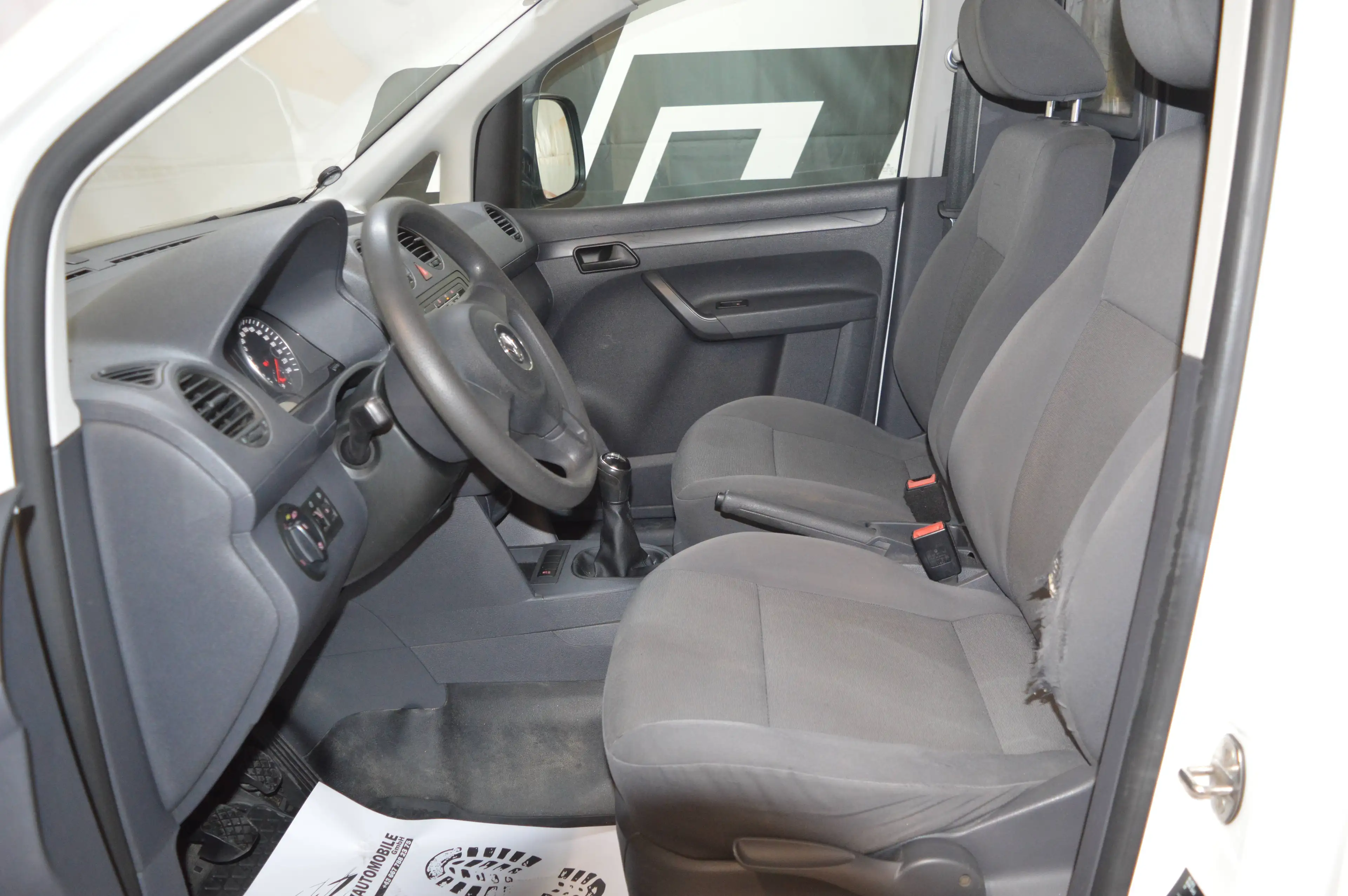 Volkswagen Caddy 1,6 TDI **Maxi Kasten**neues Pickerl** — photo 13