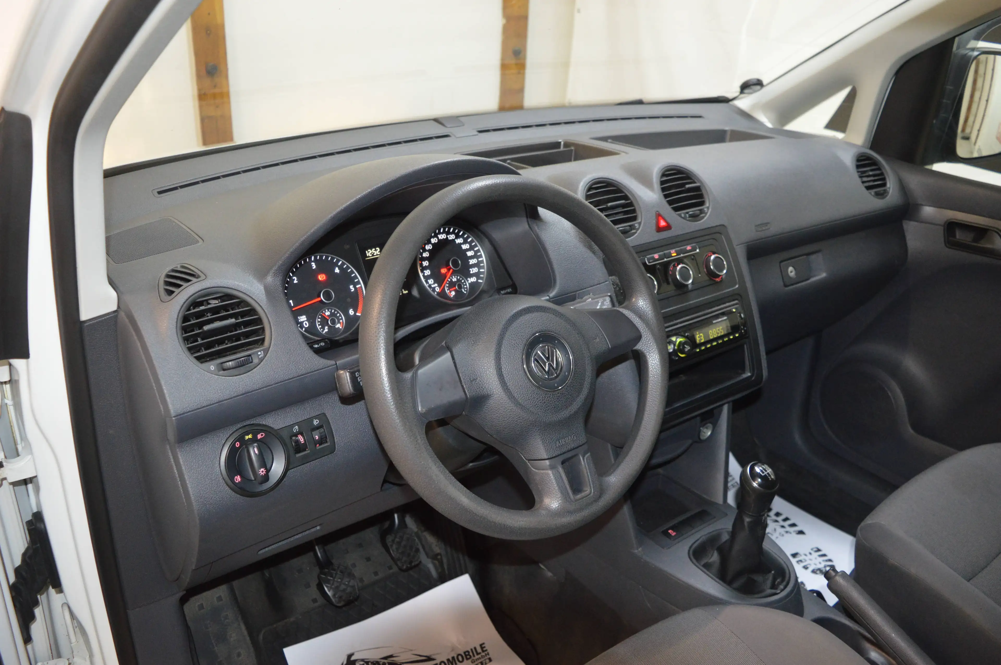 Volkswagen Caddy 1,6 TDI **Maxi Kasten**neues Pickerl** — photo 14