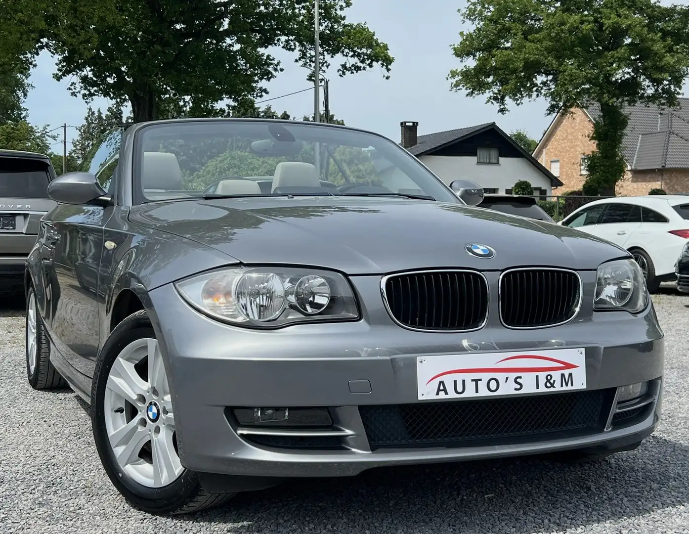 BMW 118 118iA Benzine Automaat 88Dkm Leder Navi Garantie! Grijs - 2