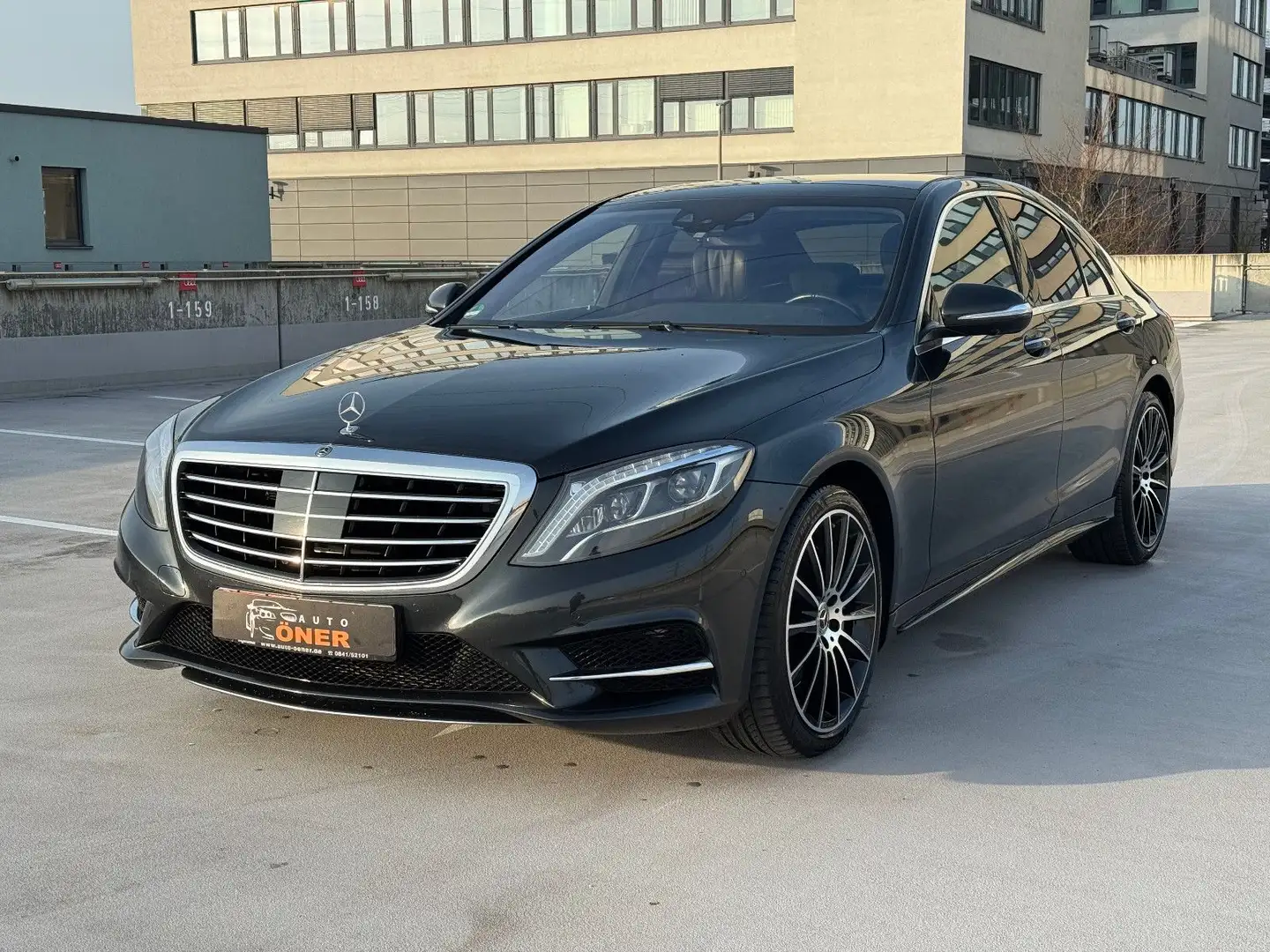 Mercedes-Benz S 350 Limousine AMG Paket/ 4Matic/Burmester Schwarz - 1