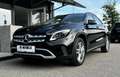 Mercedes-Benz GLA 180 Aut. *1.Besitz*AHK*R-Kamera*Navi*Tempomat* Schwarz - thumbnail 1
