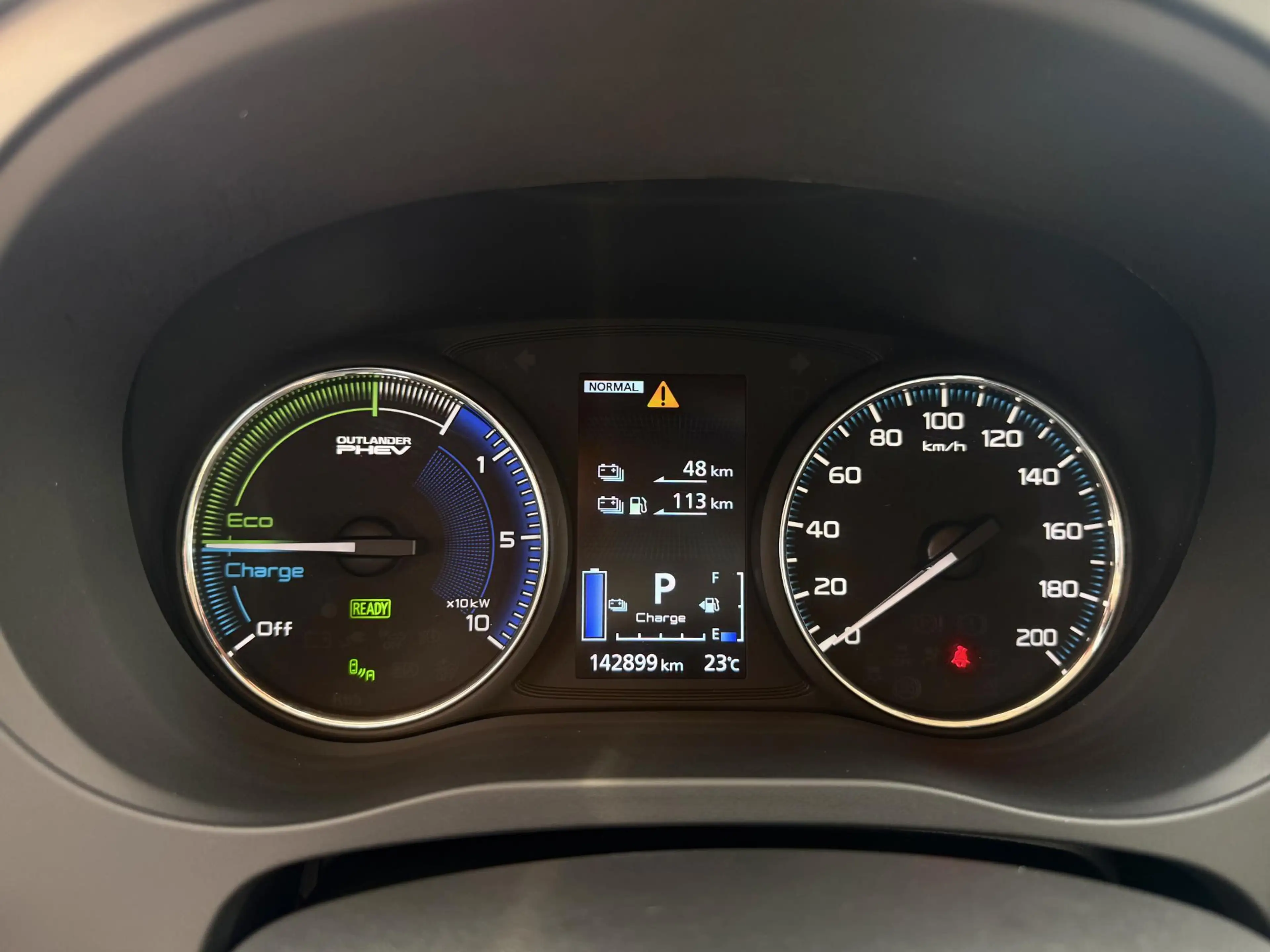 Mitsubishi Outlander 2.4 PHEV Intense ✓SOH 75.1% ✓Full LED ✓Camera ✓Hal — photo 11