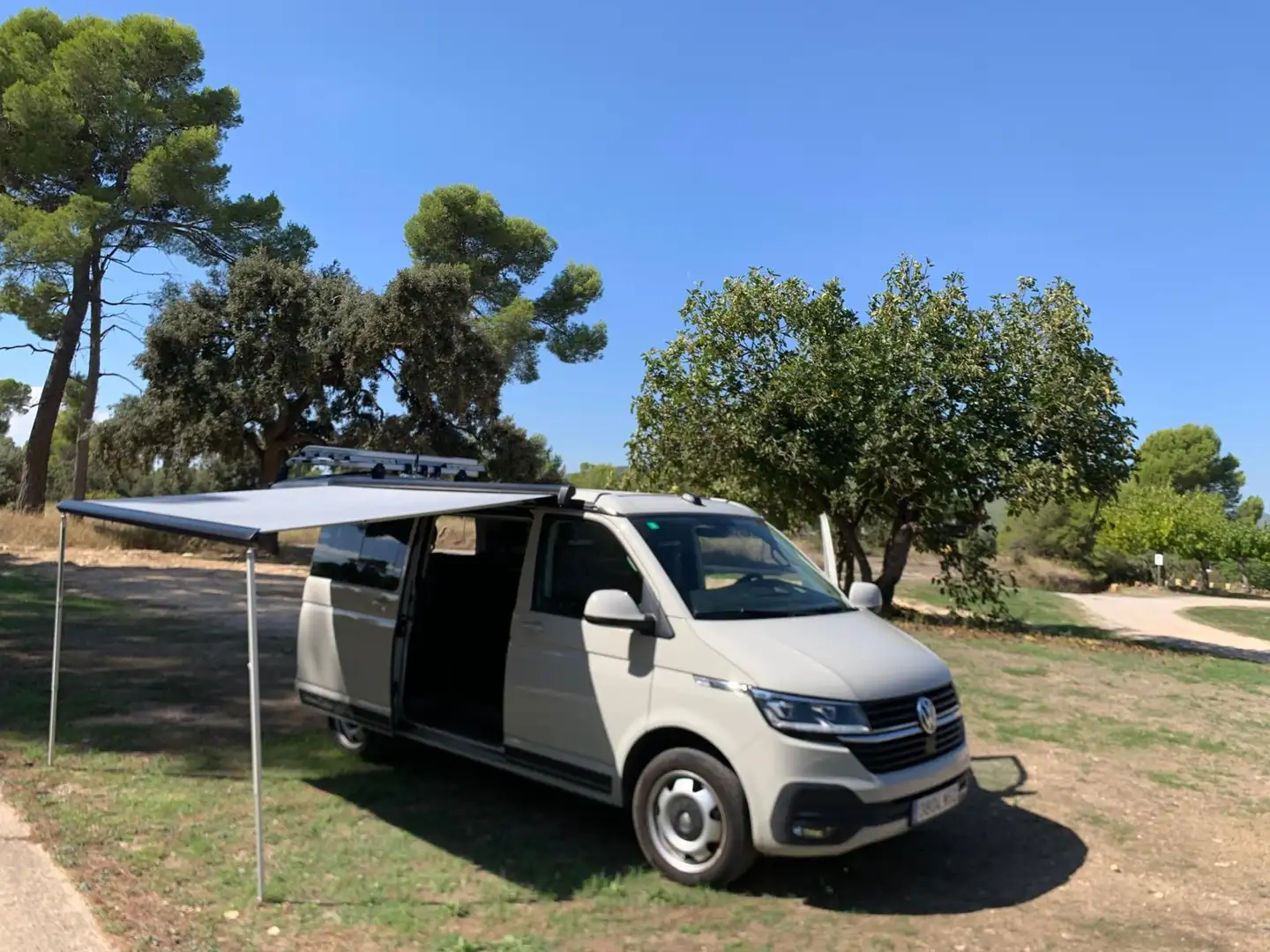 Volkswagen T6 California California 2.0TDI BMT Outdoor Beach Camper 110kW Outdoor Beach Camper Gris - 1