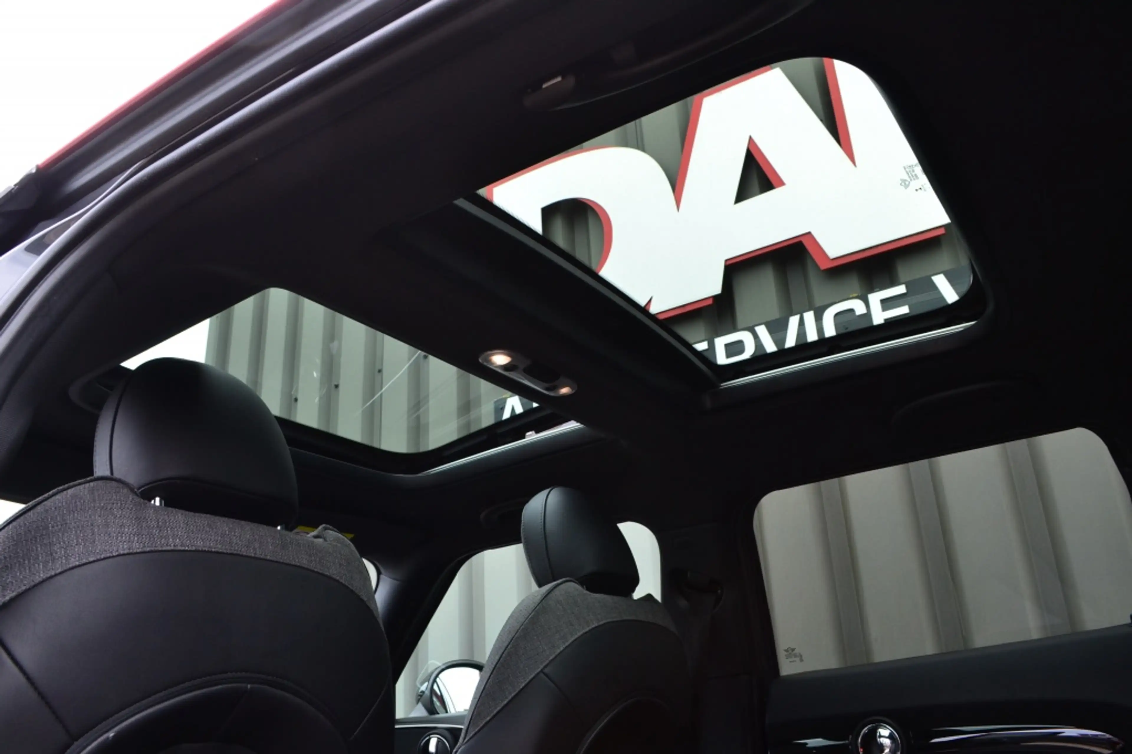 MINI John Cooper Works Clubman All4 — photo 15
