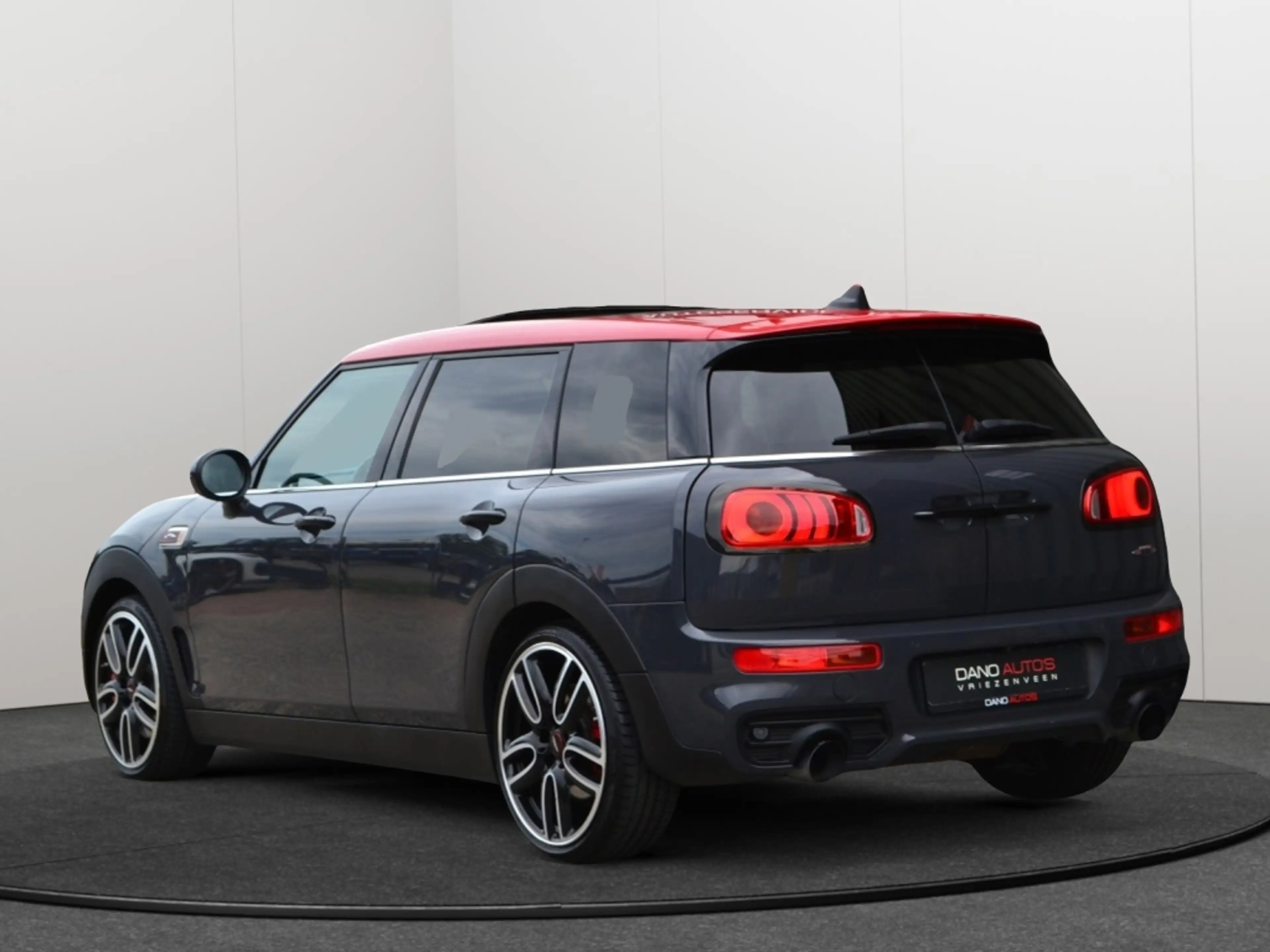 MINI John Cooper Works Clubman All4 — photo 3