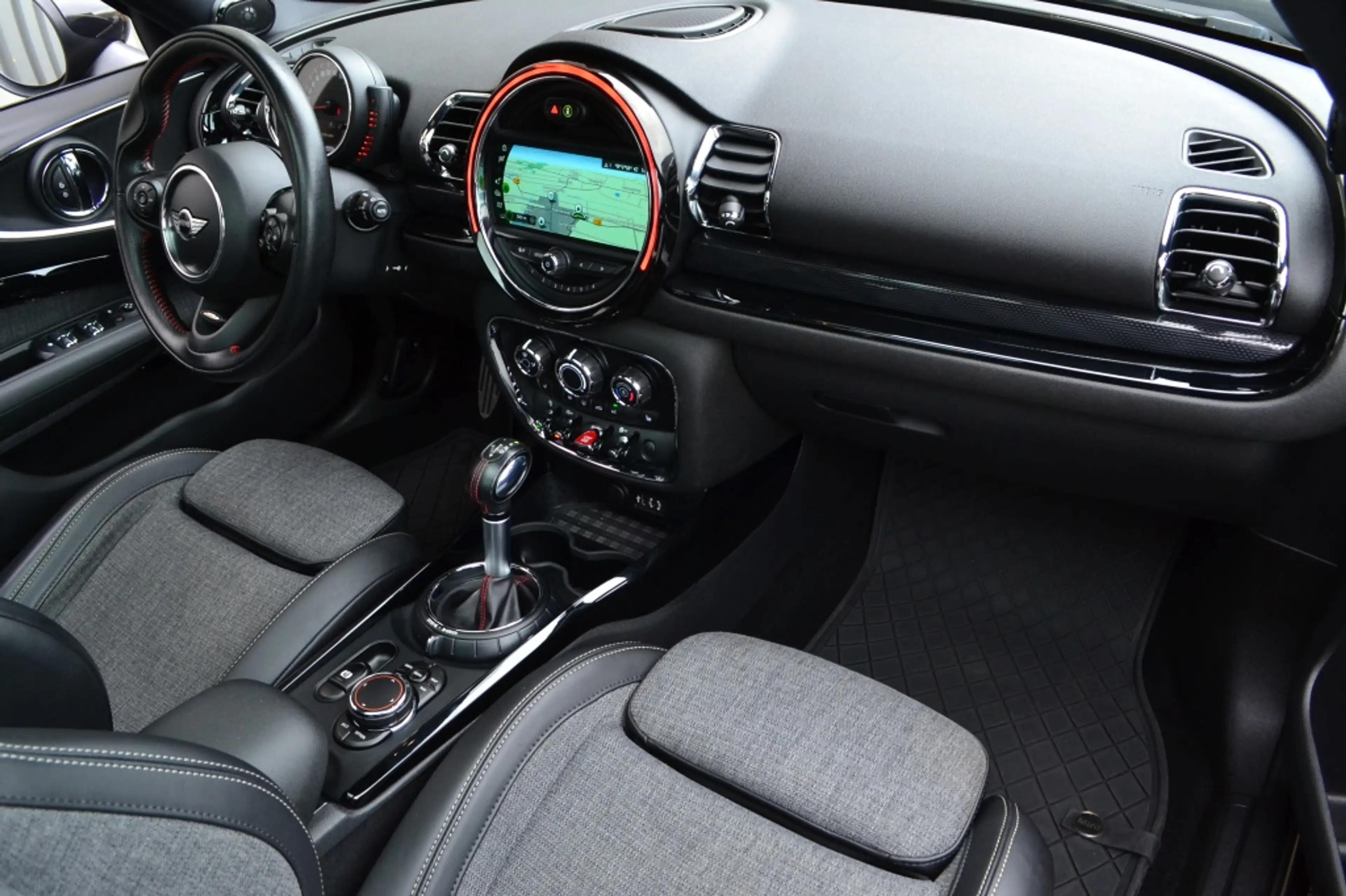 MINI John Cooper Works Clubman All4 — photo 7