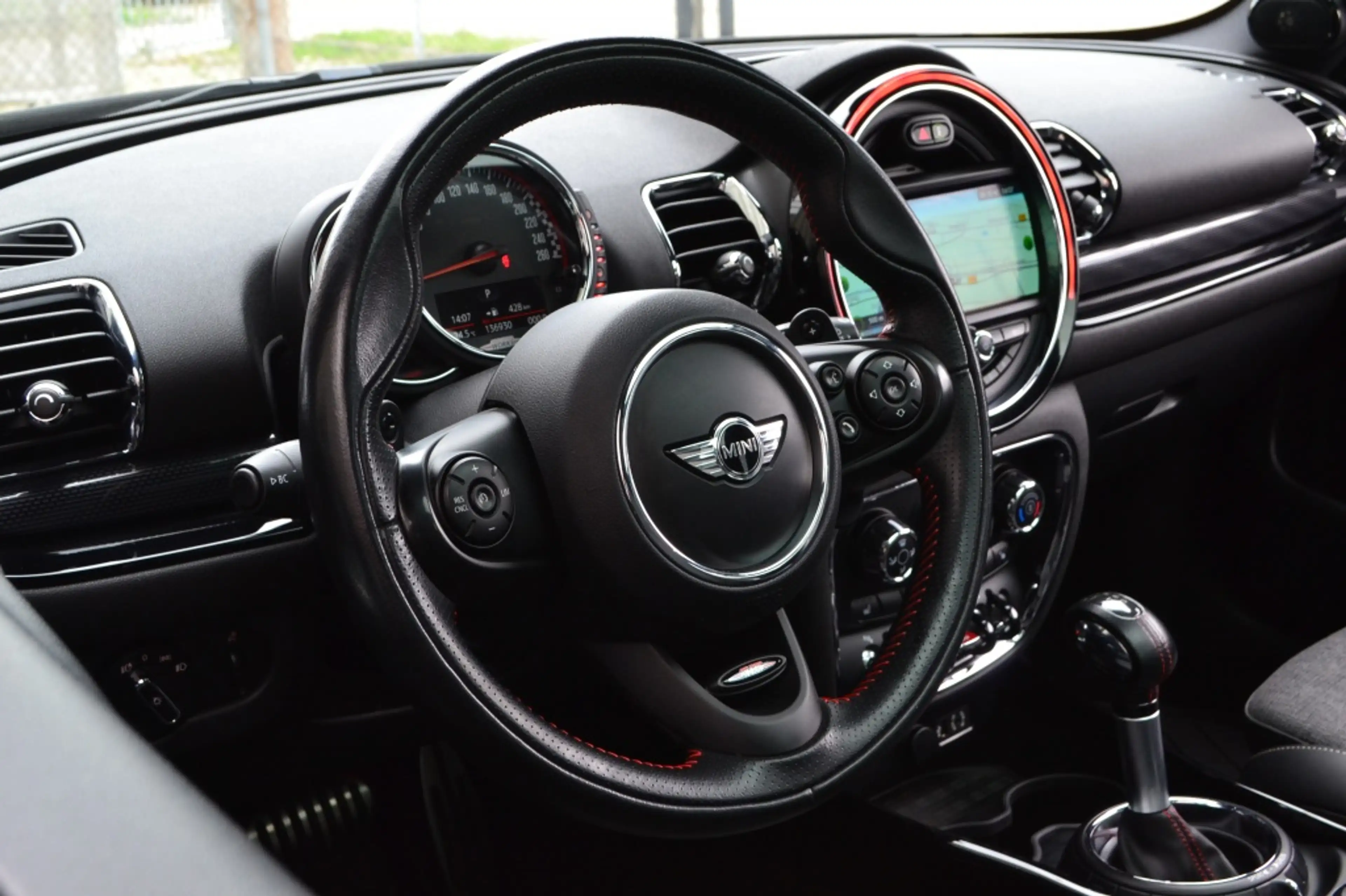 MINI John Cooper Works Clubman All4 — photo 31