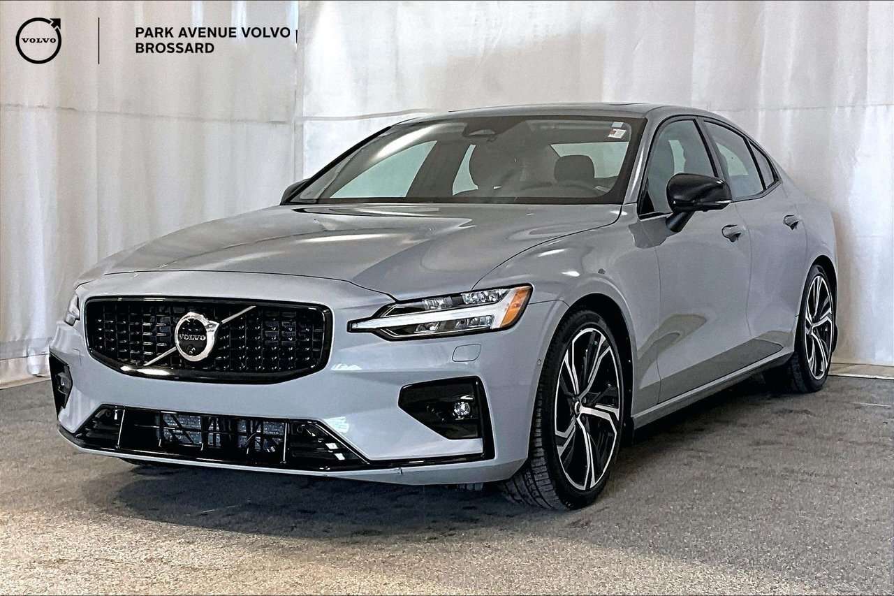 2024 Volvo S60 PLUS DARK CLIMATE - 19'' WHEELS - 360 CAMERA / CL
