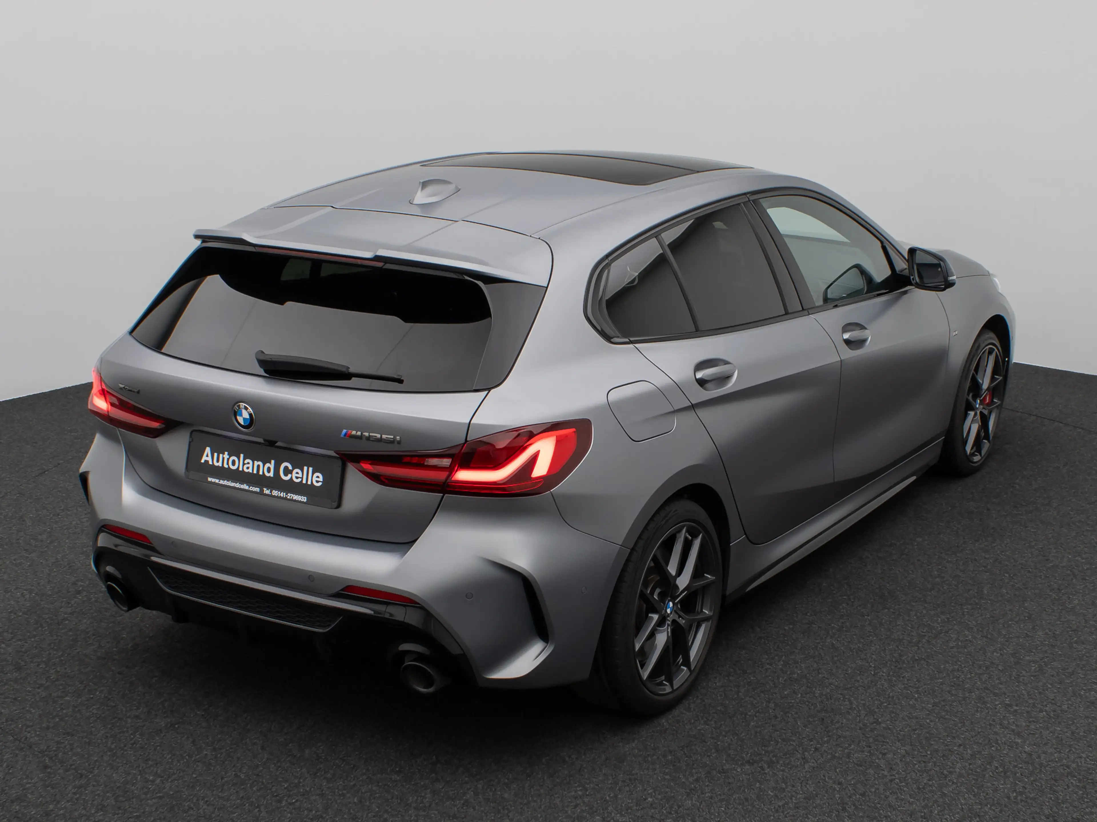 BMW 135 xD Panorama Kamera HUD DAB H K Komfort 18 — photo 7