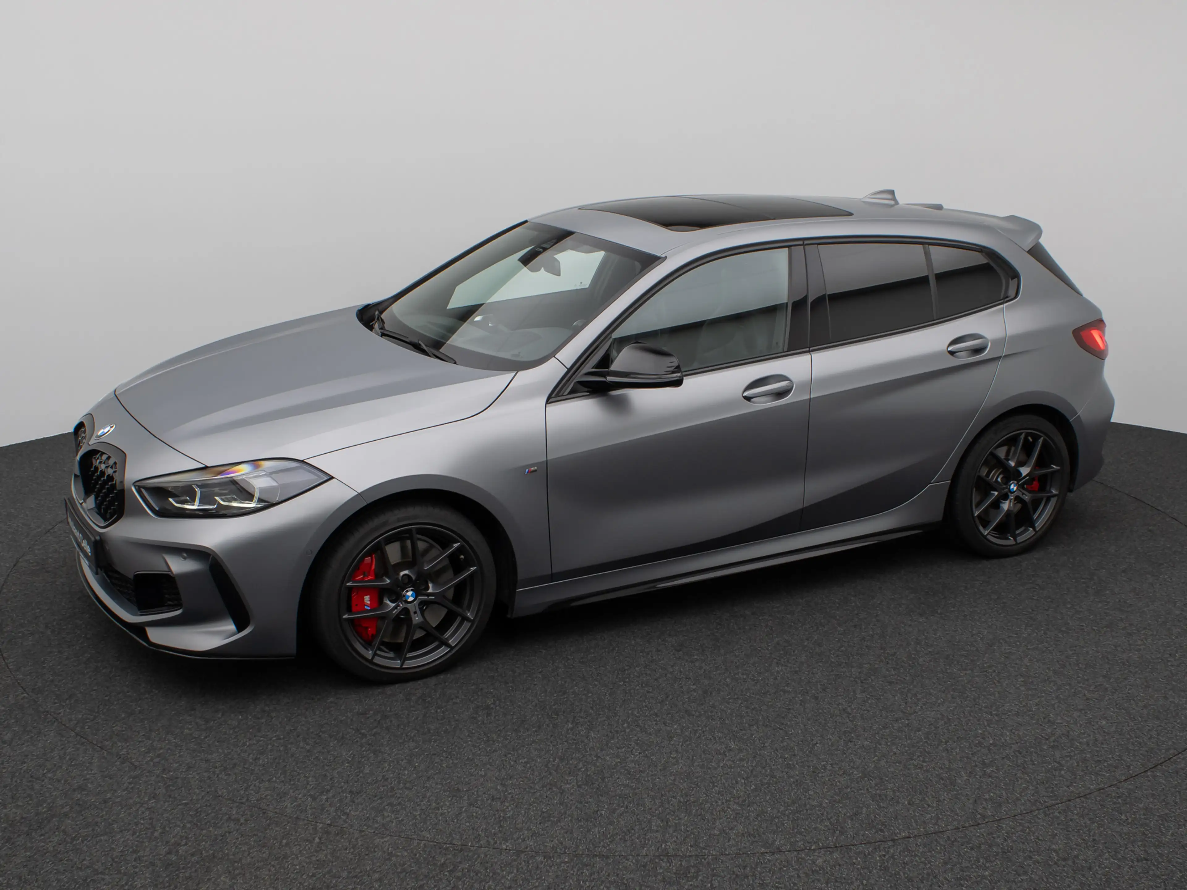 BMW 135 xD Panorama Kamera HUD DAB H K Komfort 18 — photo 12