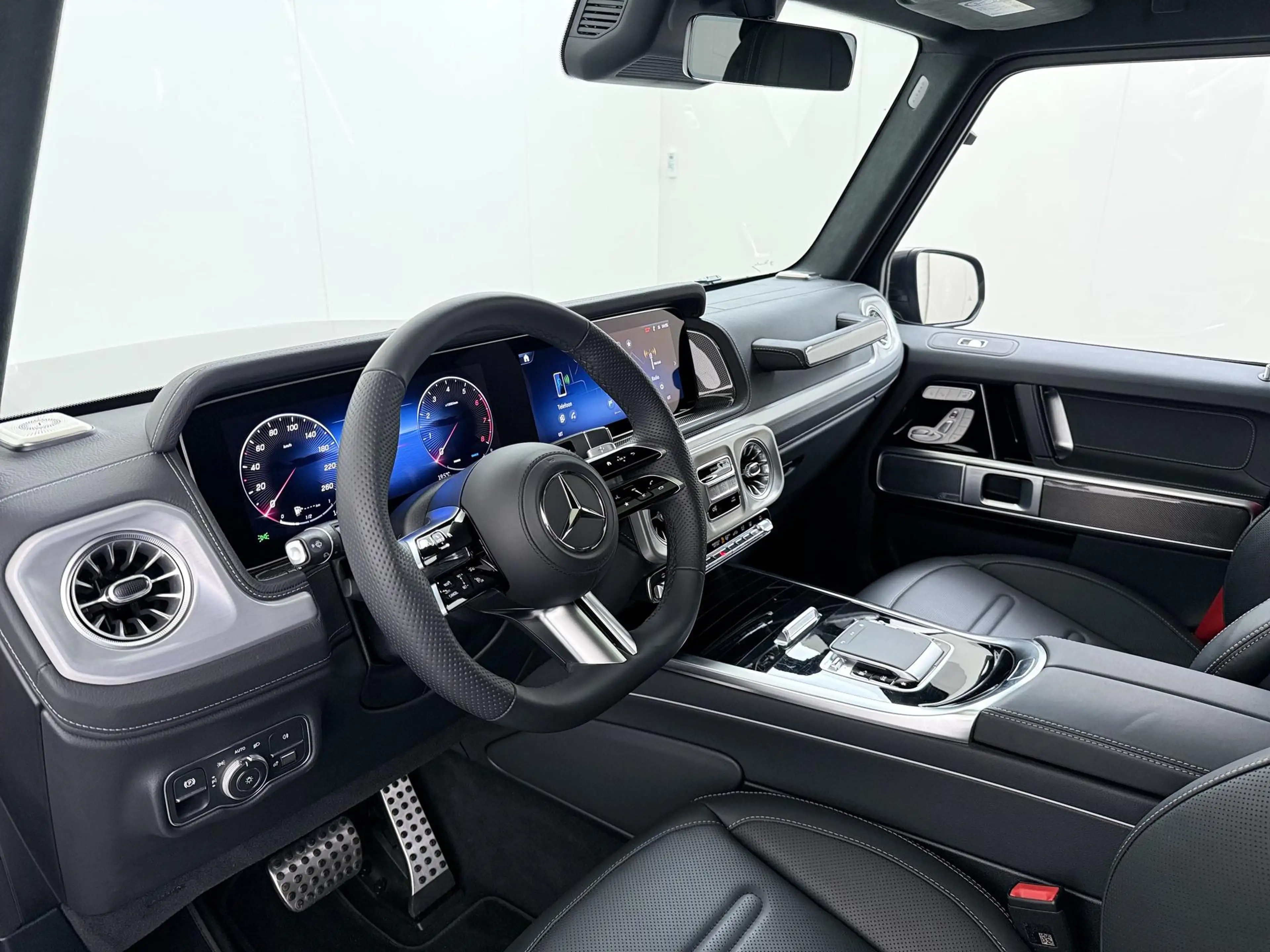 Mercedes-Benz G 500 — photo 2