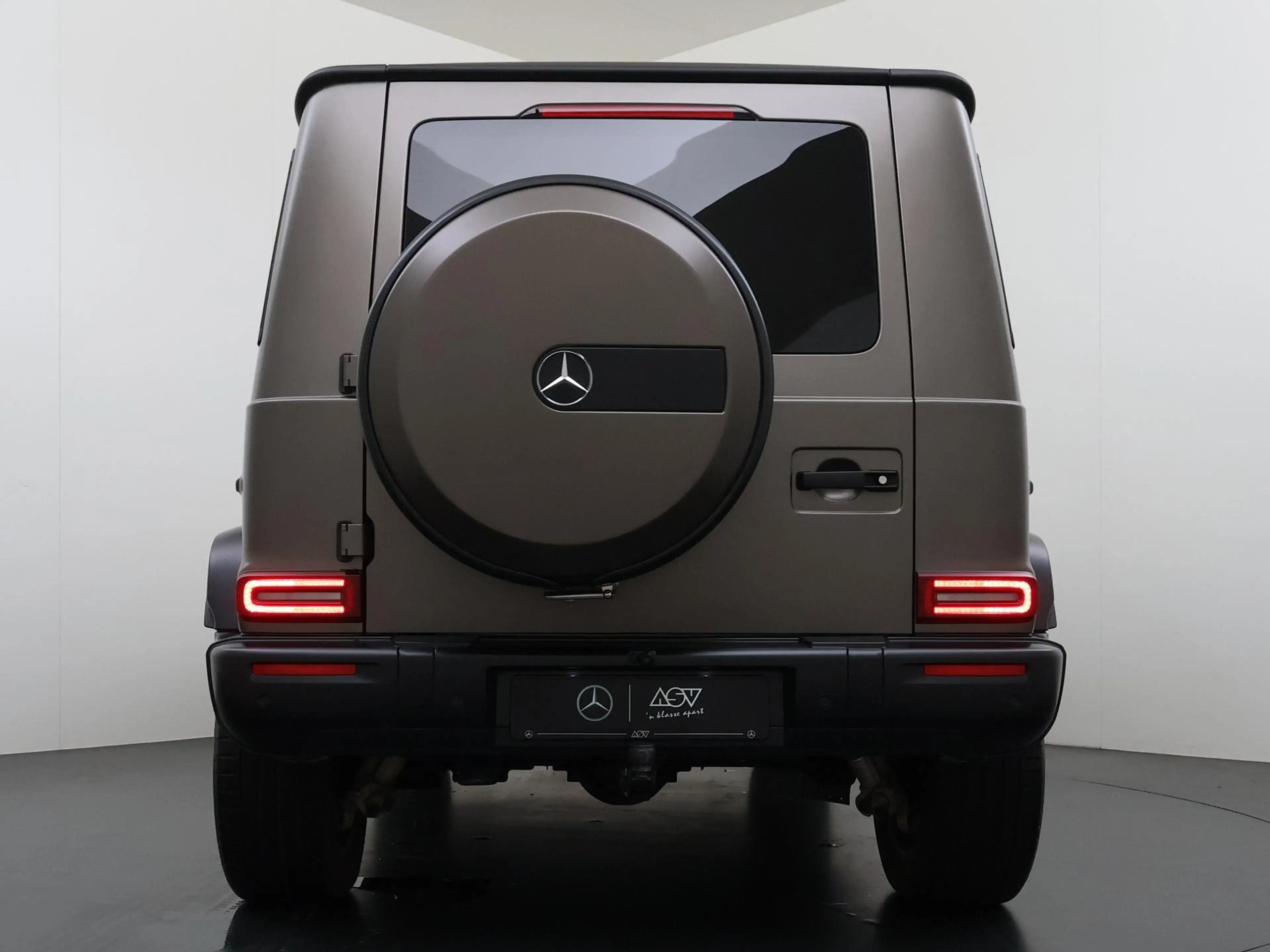 Mercedes-Benz G 500 — photo 7