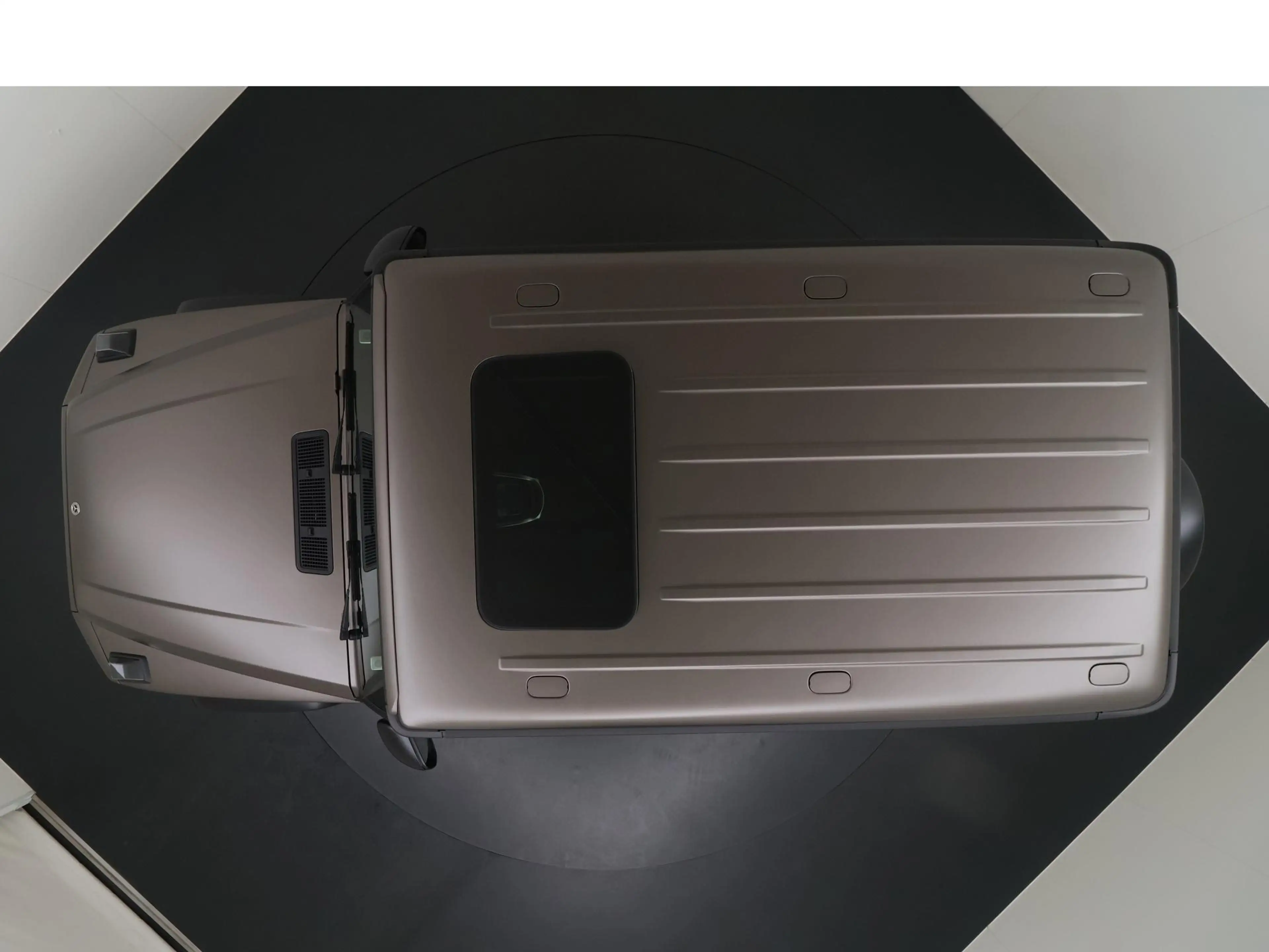 Mercedes-Benz G 500 — photo 14