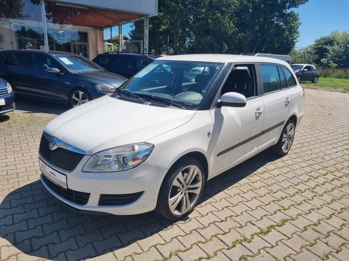 Skoda Fabia 1.6 TDI DPF Combi Ambiente Weiß - 1