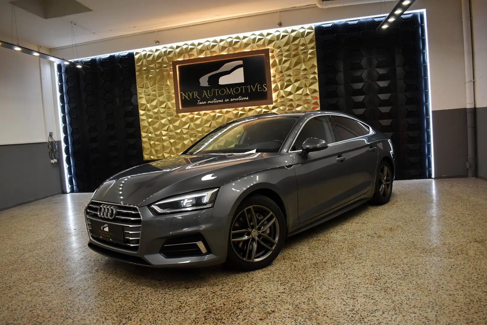 Audi A5 SB 2.0 TDI quattro SPORTSITZ, VIRTUAL, LED, STDHZG Grau - 1