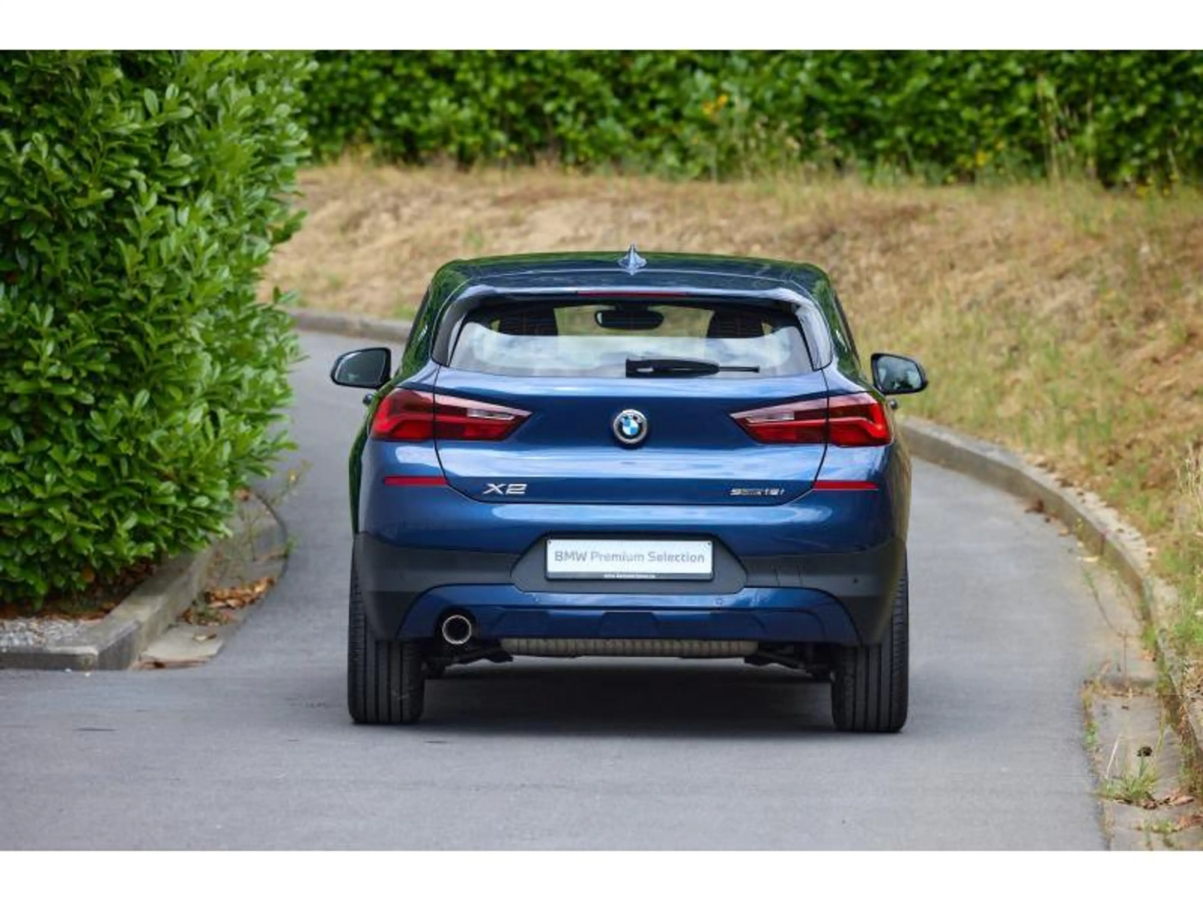 BMW X2 X2 sDrive18iA — photo 4