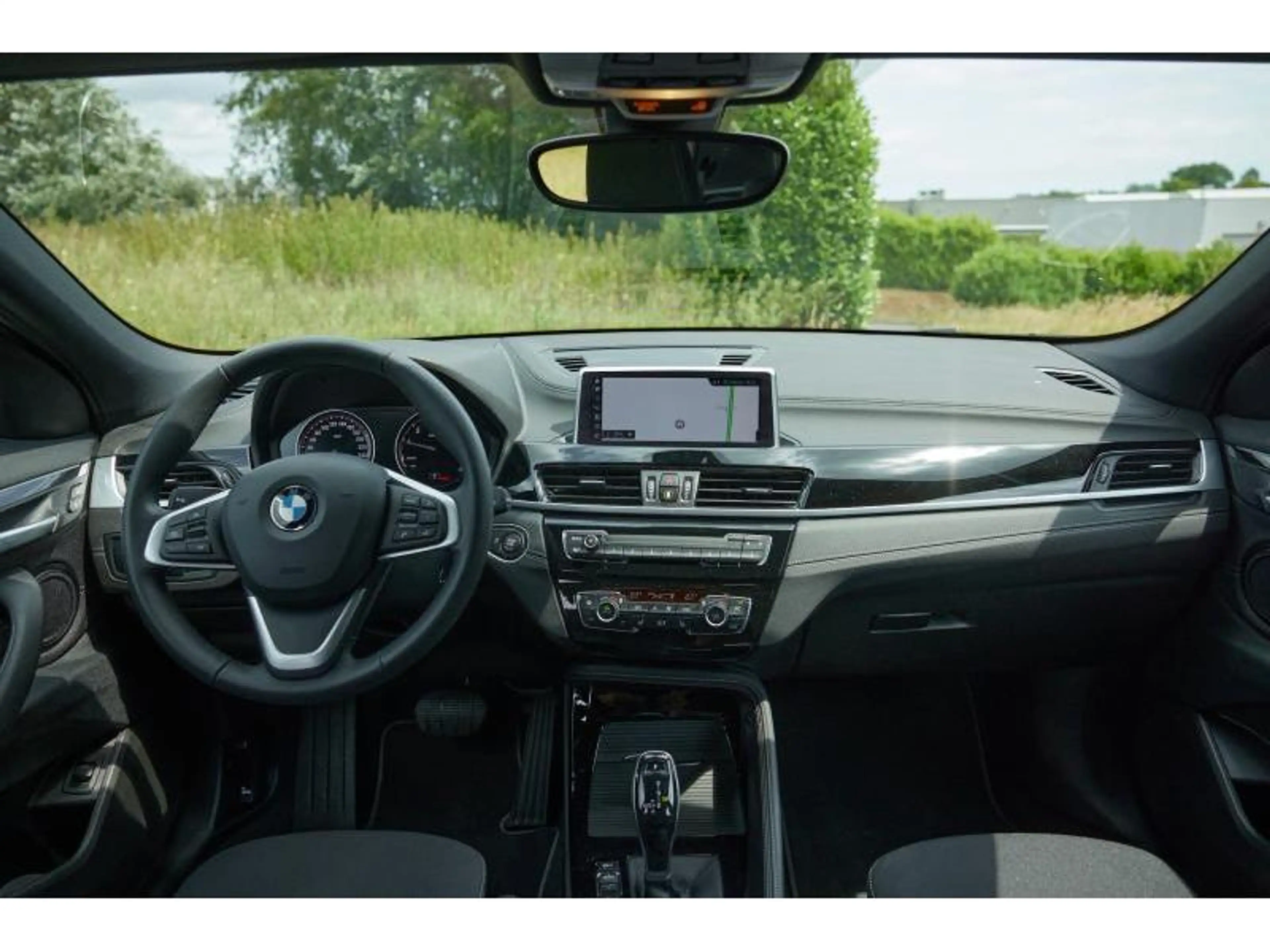 BMW X2 X2 sDrive18iA — photo 7