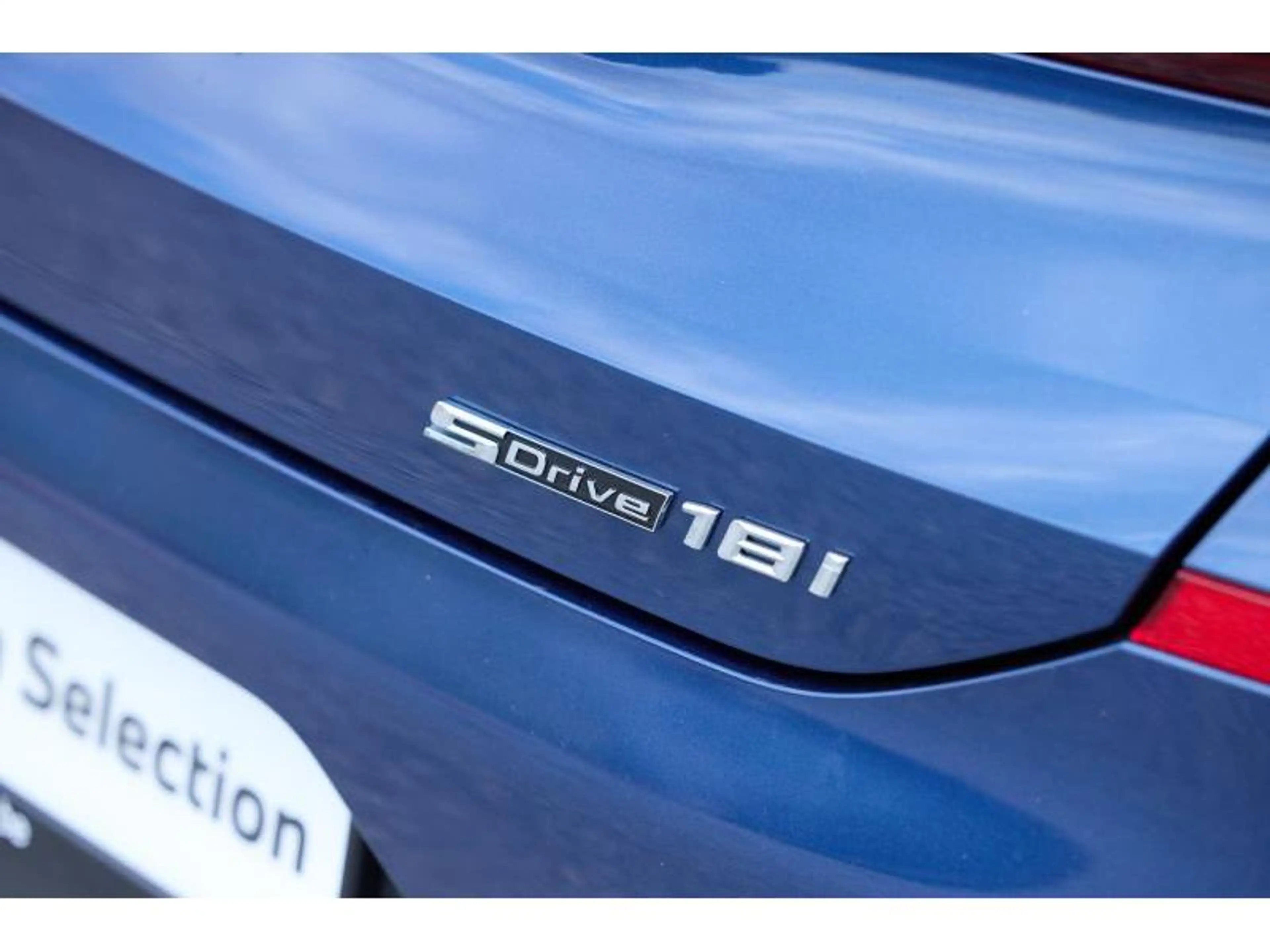 BMW X2 X2 sDrive18iA — photo 9