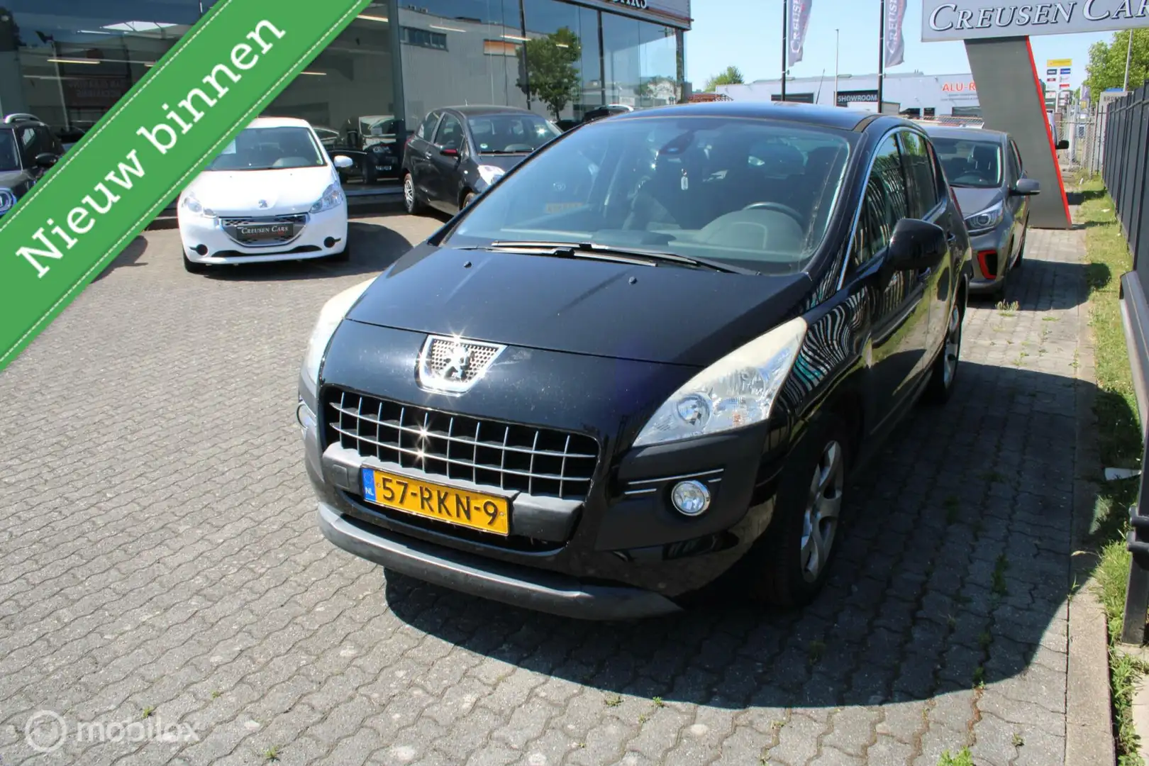 Peugeot 3008 1.6 THP GT Schwarz - 1