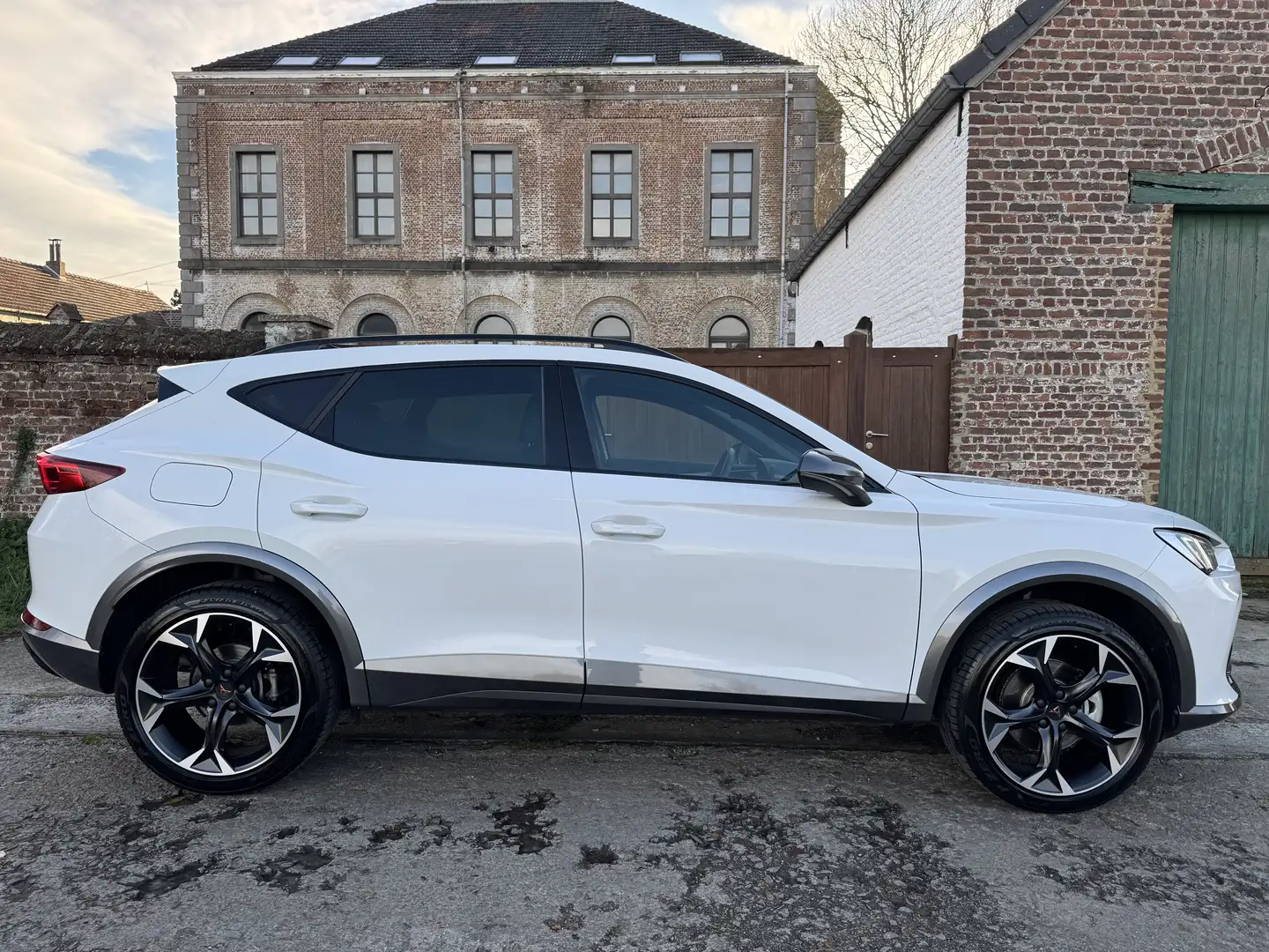 CUPRA Formentor 1.5 TSI DSG *VIRTUAL * ACC * CAM * VOLANT CHAUFF* Blanc - 2