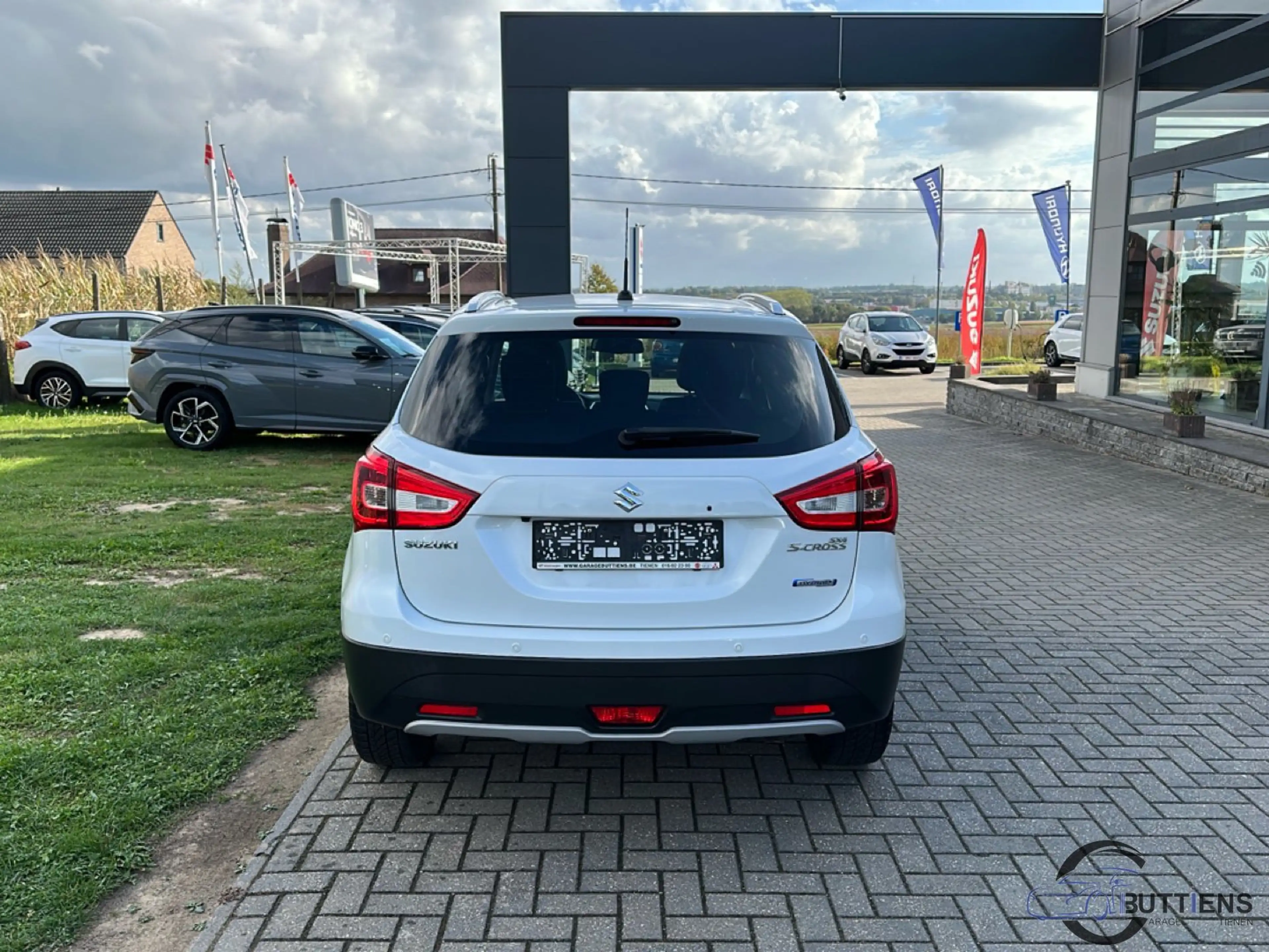 Suzuki SX4 S-Cross Grand Luxe Xtra SHVS (MY20) — photo 4