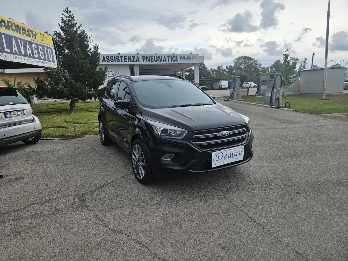 Ford Kuga Kuga II 2017 1.5 tdci ST-Line "GARANZIA 1 ANNO" Nero - 2