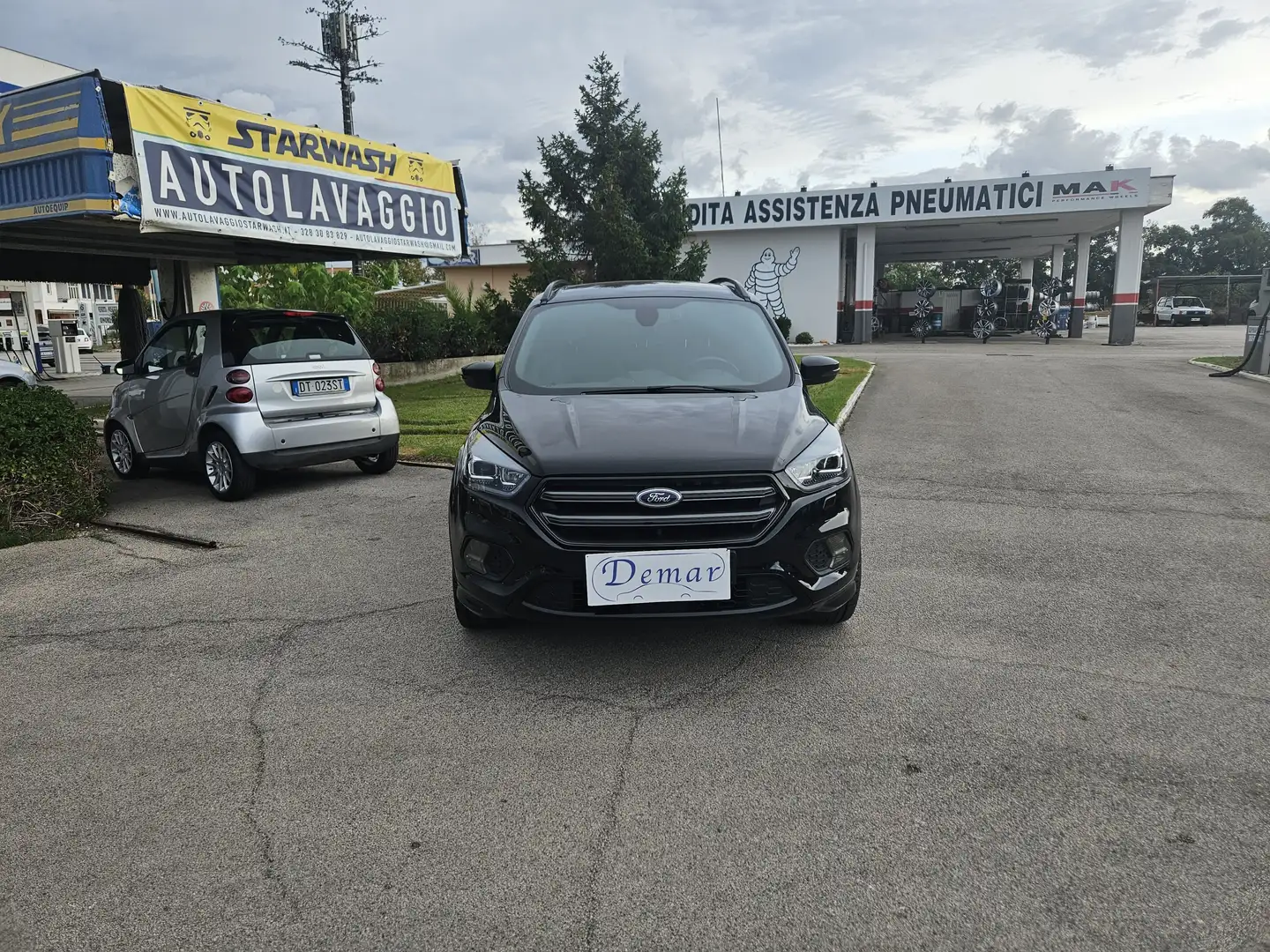 Ford Kuga Kuga II 2017 1.5 tdci ST-Line "GARANZIA 1 ANNO" Nero - 1