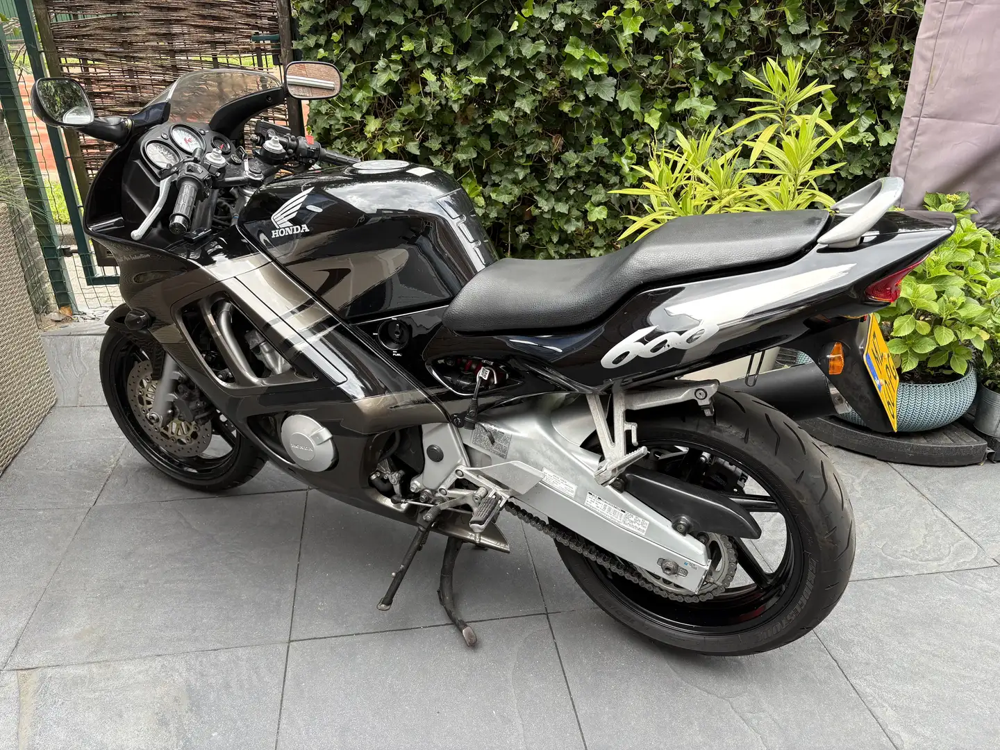 Honda CBR 600 f pc31b Siyah - 1