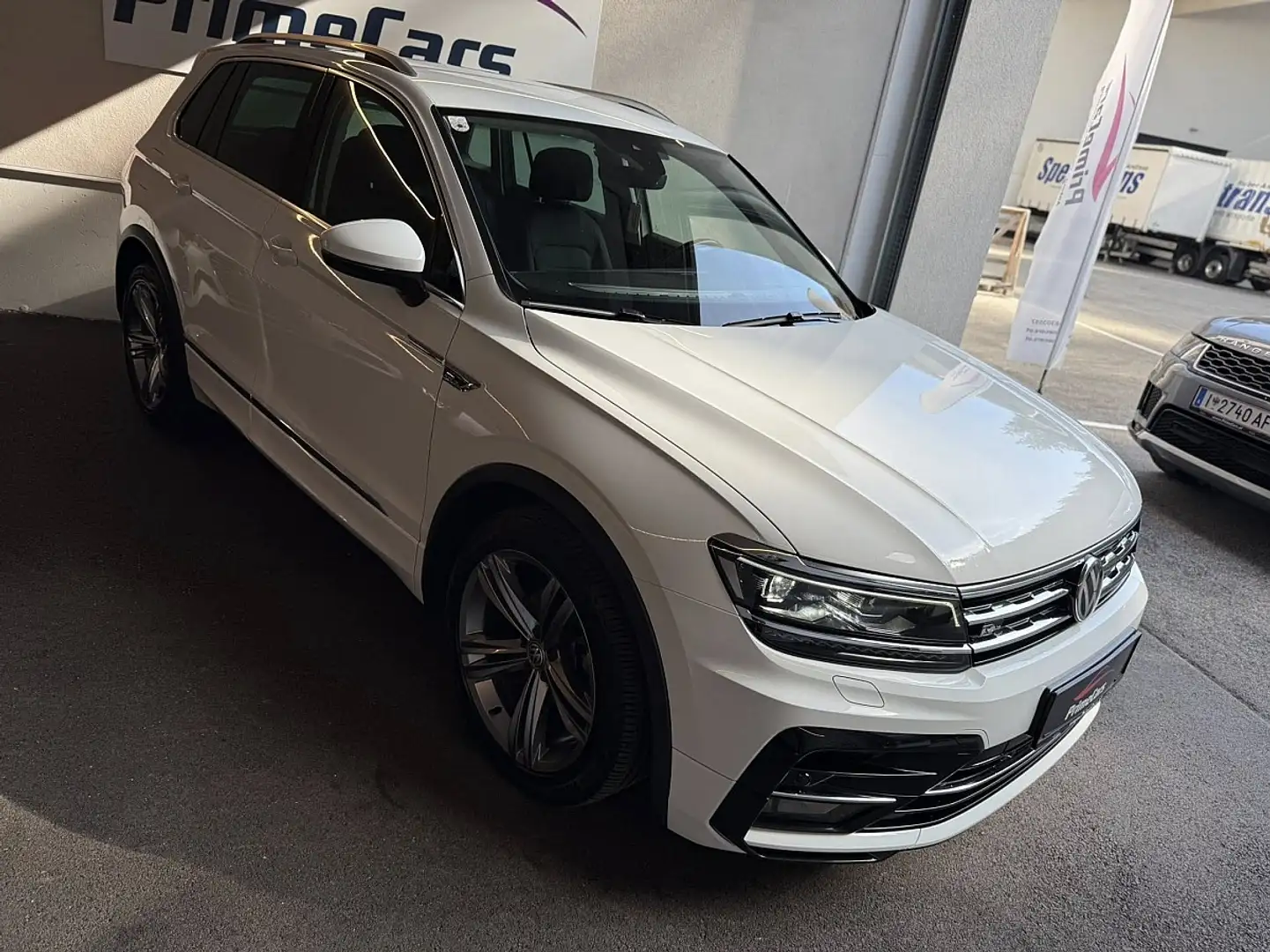 Volkswagen Tiguan 2,0 TDI SCR 4Motion Highline DSG/R-LINE/LED/NAV... Weiß - 2