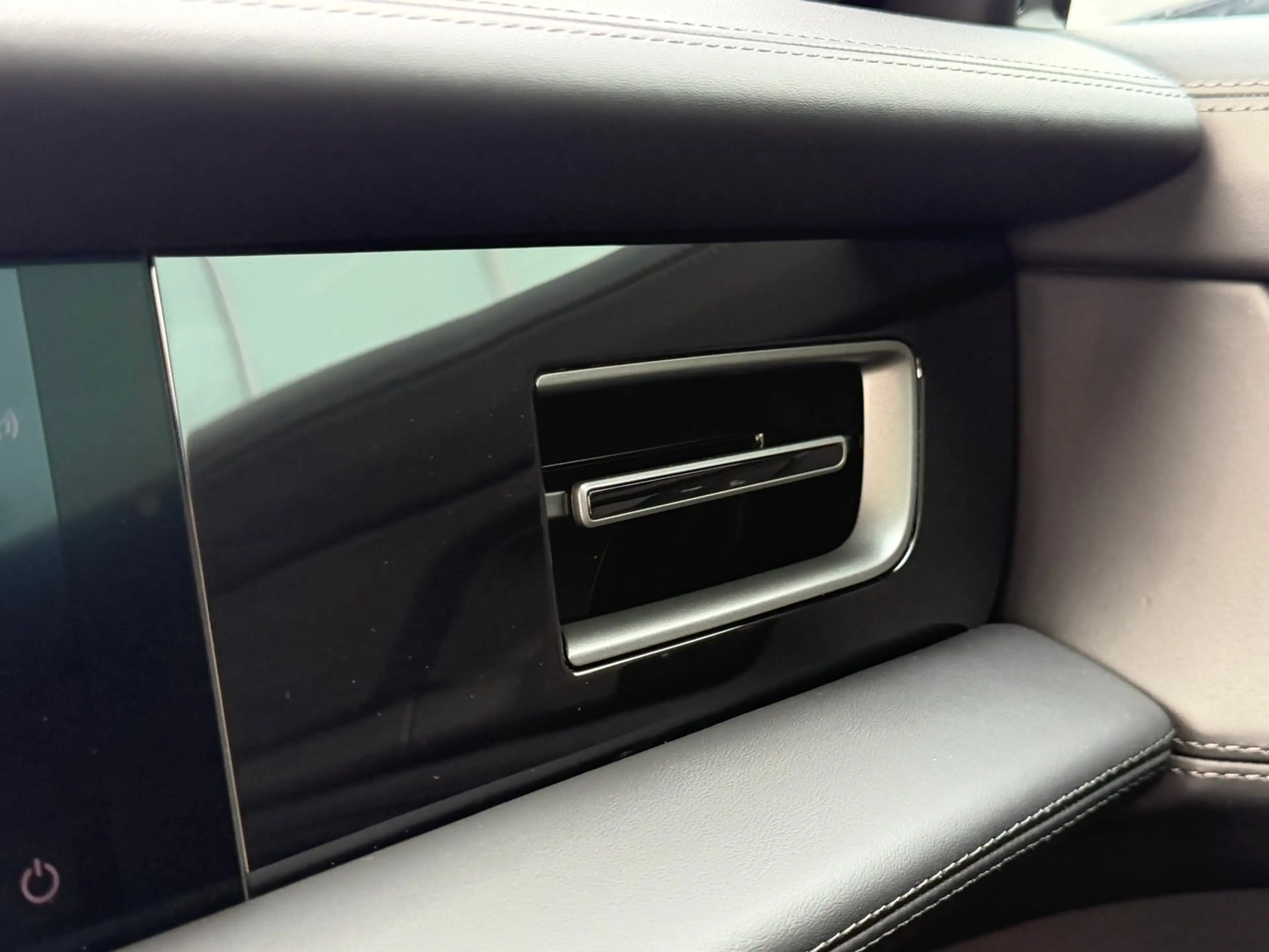 Porsche Taycan 4S Sport Turismo — photo 40