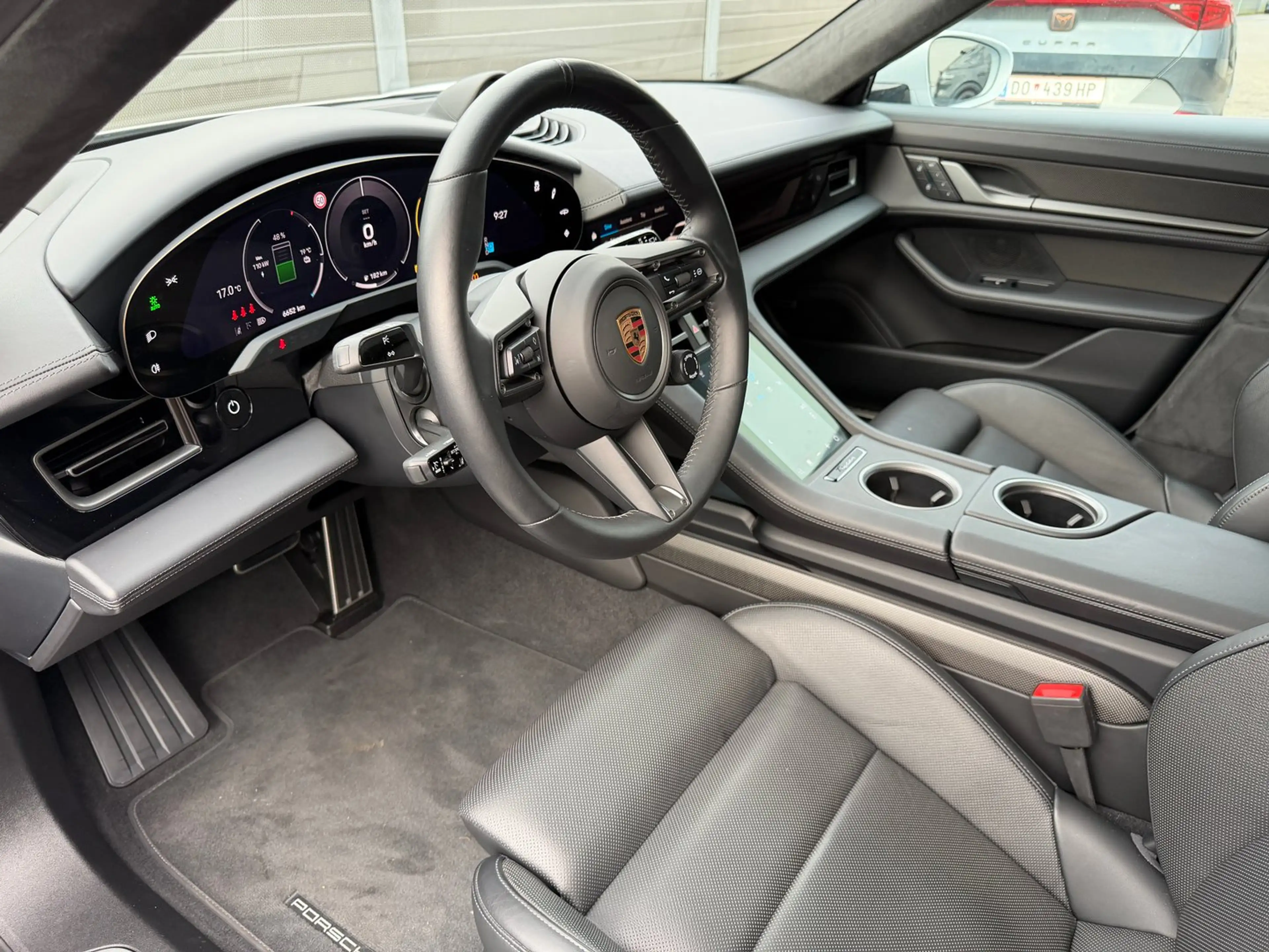 Porsche Taycan 4S Sport Turismo — photo 22