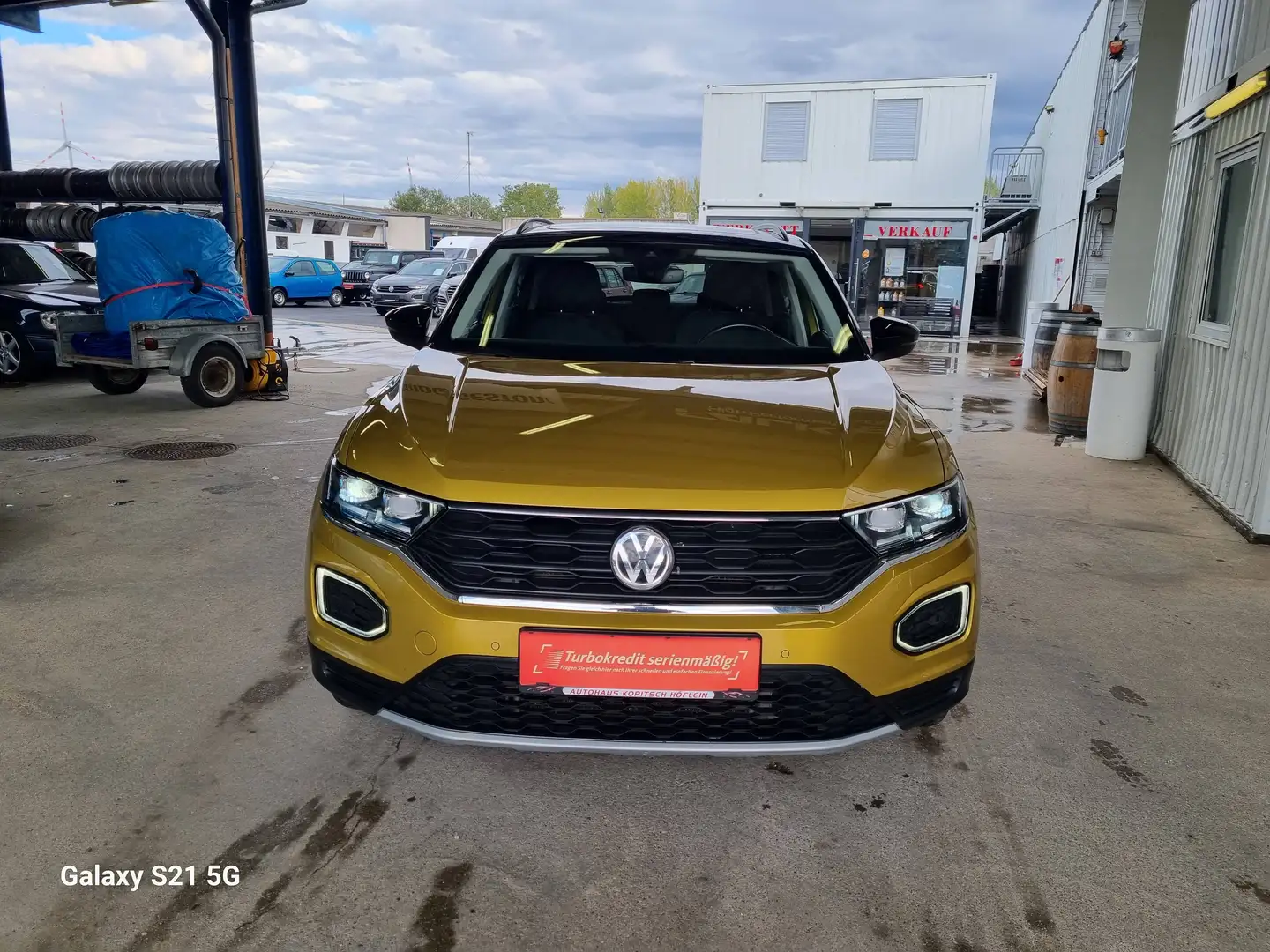 Volkswagen T-Roc 2,0 TDi SKY Design ATM 4Motion - Topzustand! Gelb - 2