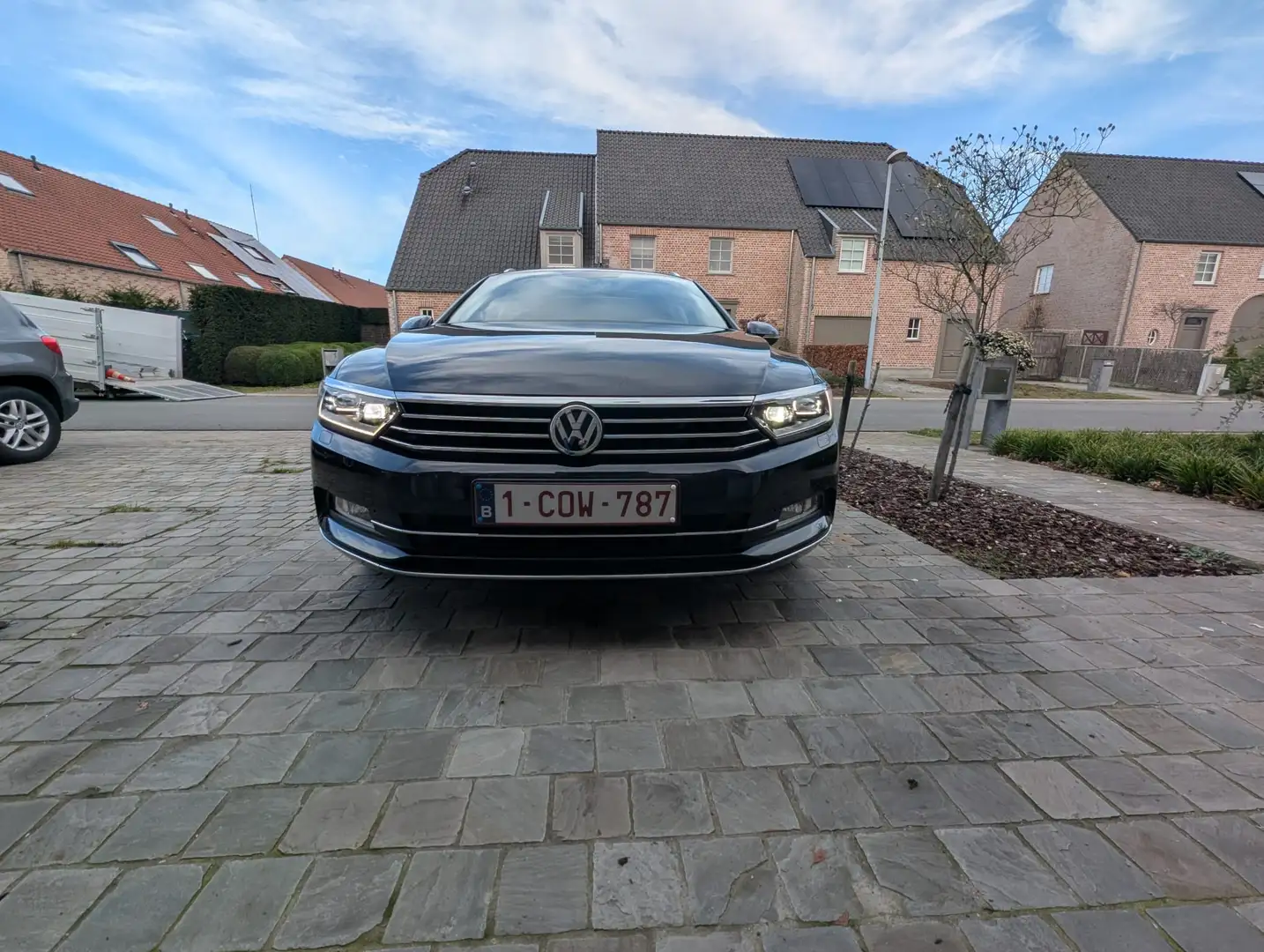 Volkswagen Passat Variant 2.0 TDI SCR BlueMotion Highline Zwart - 2