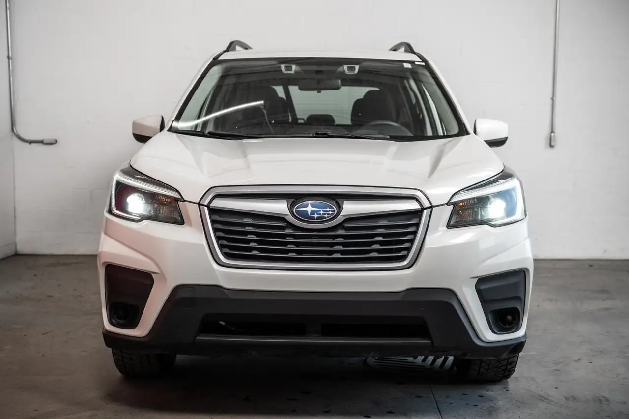 Subaru Forester снимка Subaru Forester