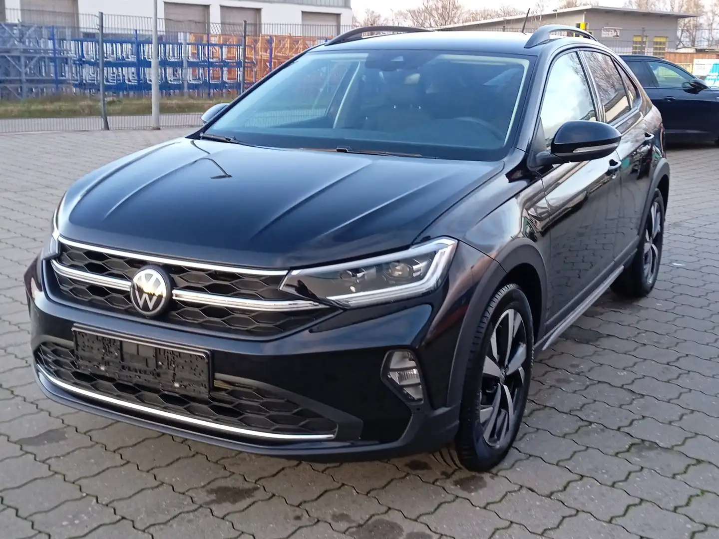 Volkswagen Taigo Life Schwarz - 1