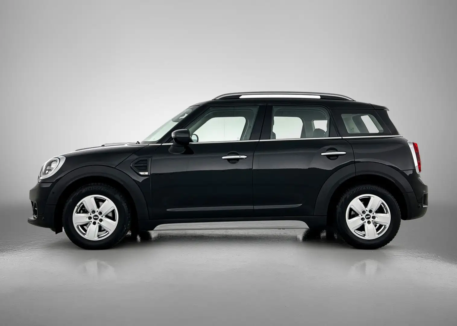 MINI One Countryman Mini 1.5 Business Edition Automaat (GROOT-NAVIGATI Zwart - 2