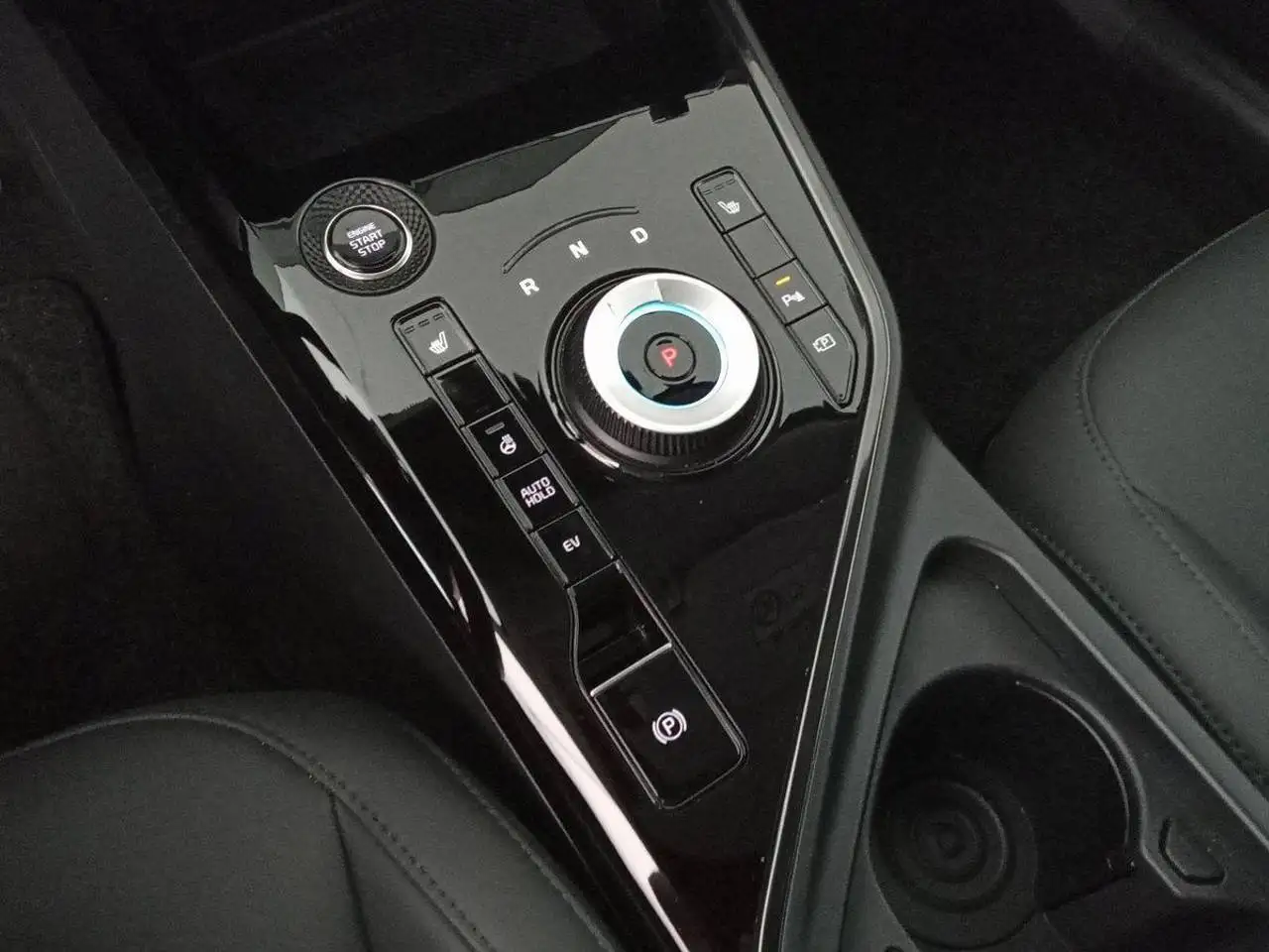 Kia Niro II 2022 1.6 gdi phev Evolution 171cv dct6! PREZZO REALE, миниатюра 13