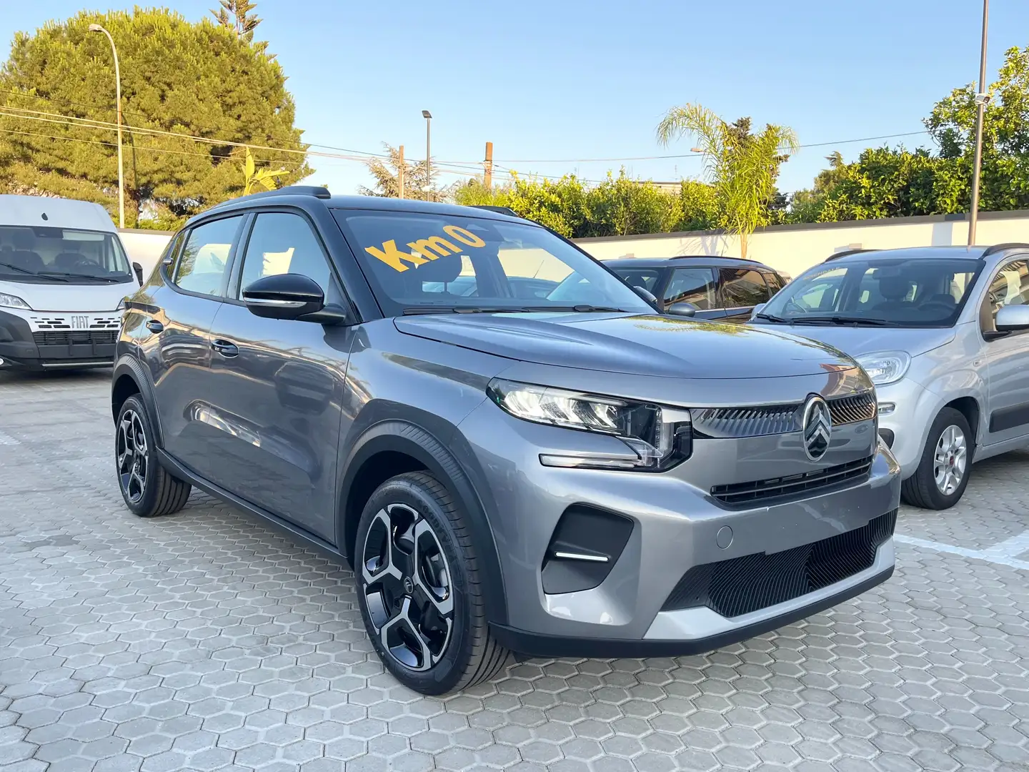 Citroen C3 C3 1.2 Puretech Turbo Plus 100cv Km0 Gris - 2