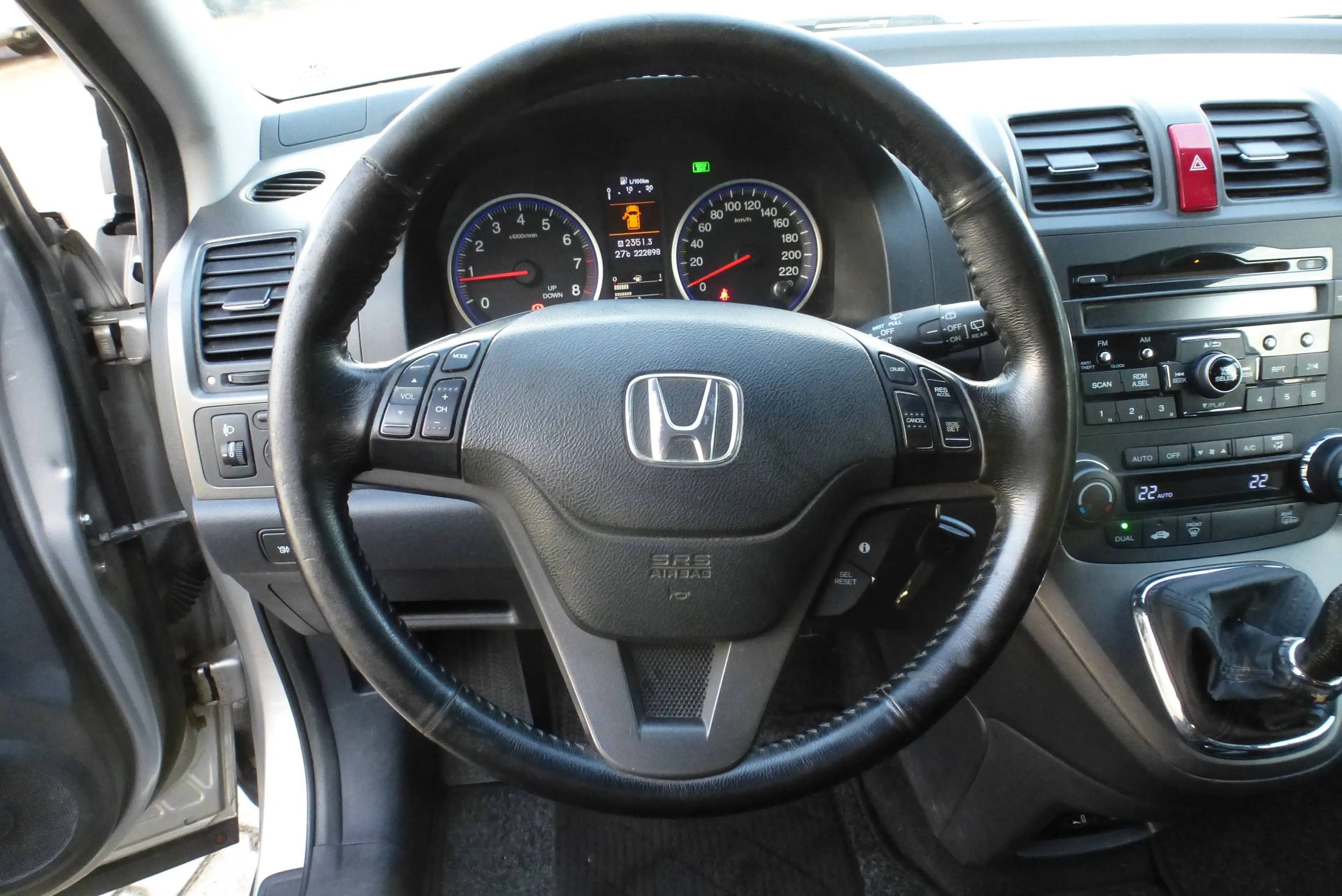 Honda CR-V Comfort / Allrad 4x4 — photo 14