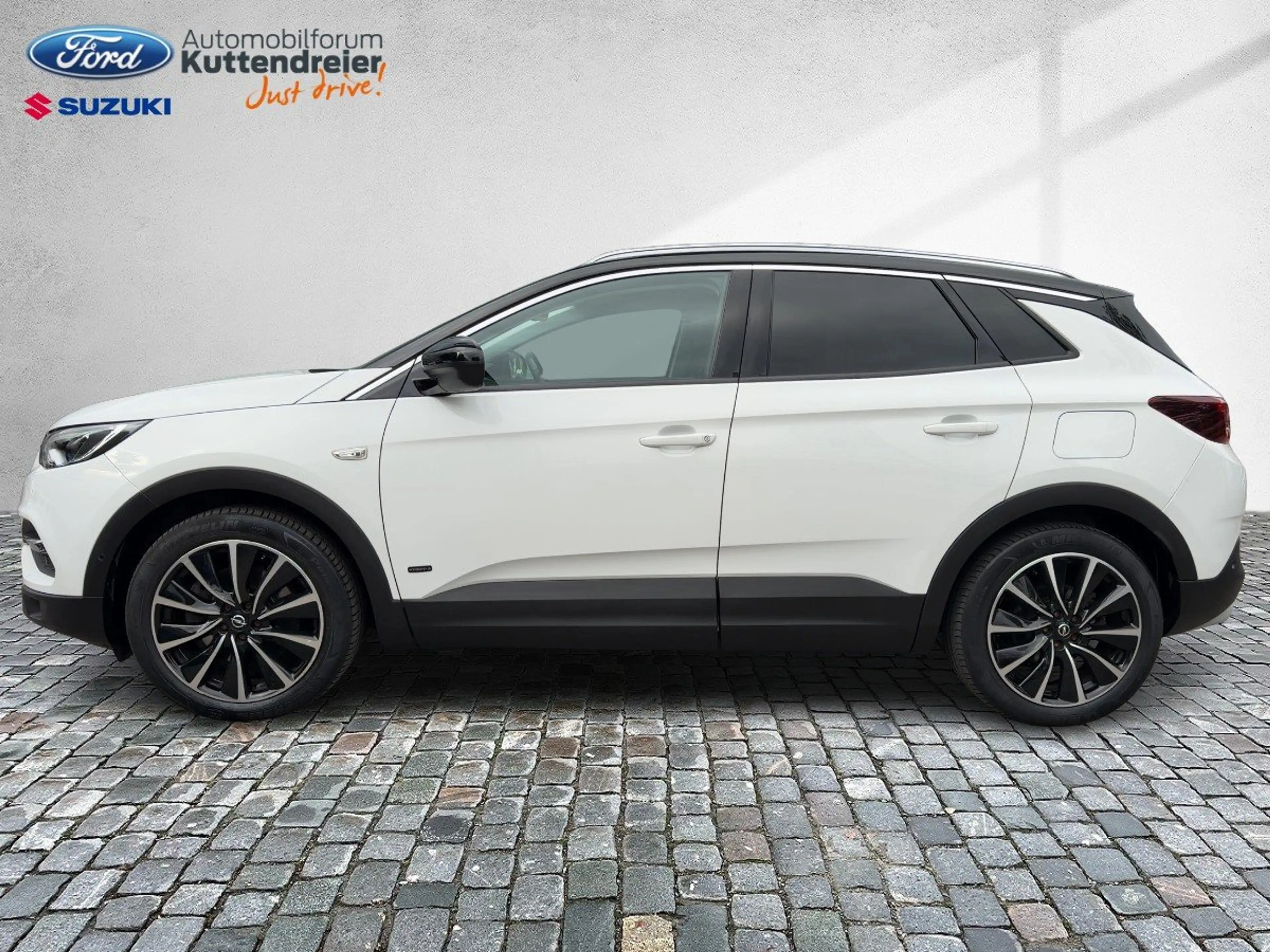 Opel Grandland Ultimate 4 Allrad Autom. Navi Kamera — photo 3