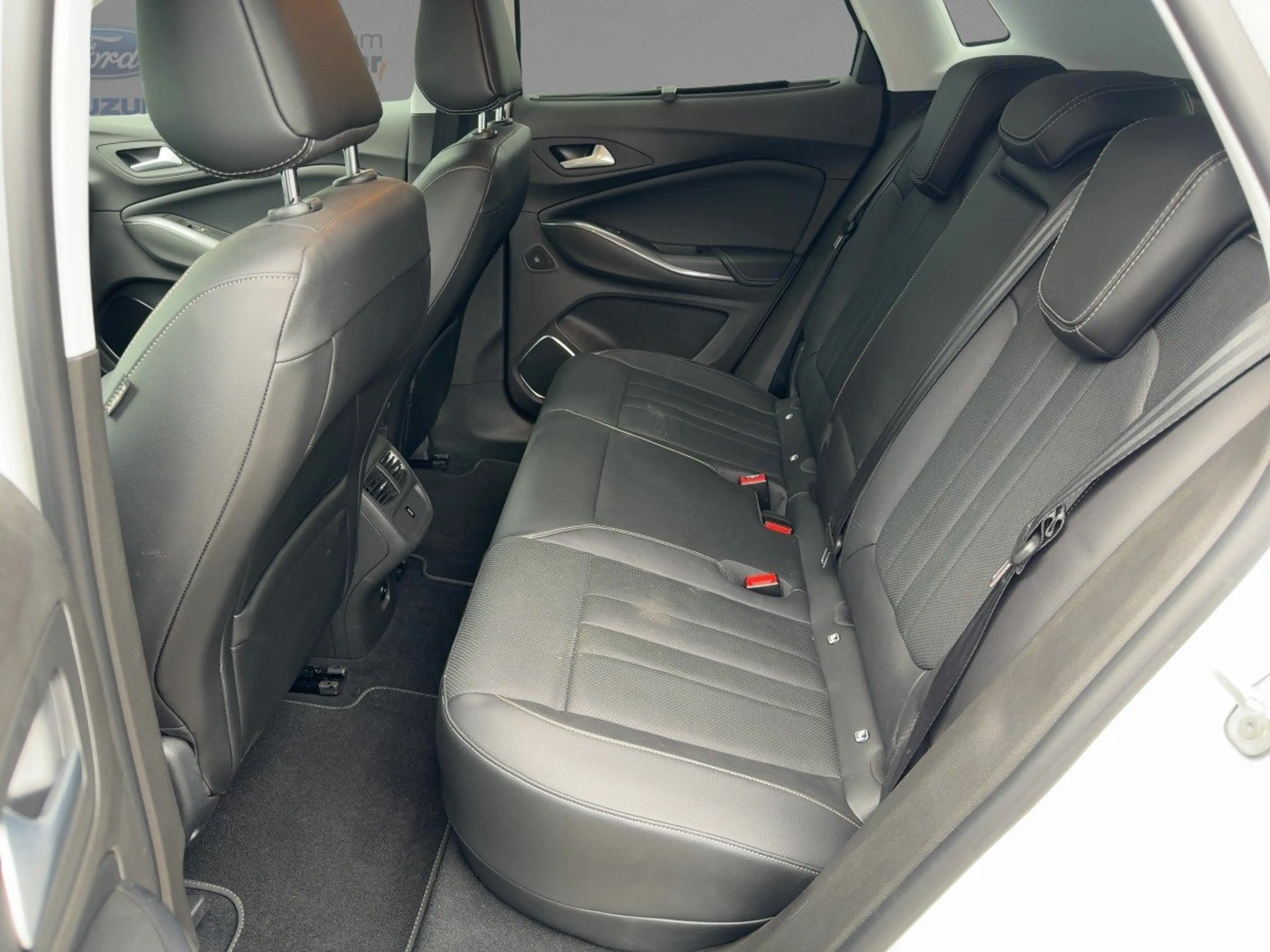 Opel Grandland Ultimate 4 Allrad Autom. Navi Kamera — photo 11