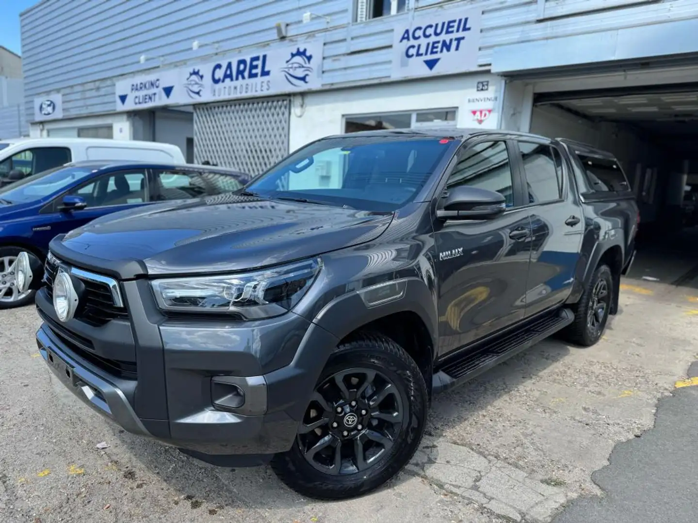 Toyota Hilux IV 4WD 2.8 D-4D 204 DOUBLE CABINE INVINCIBLE - 2