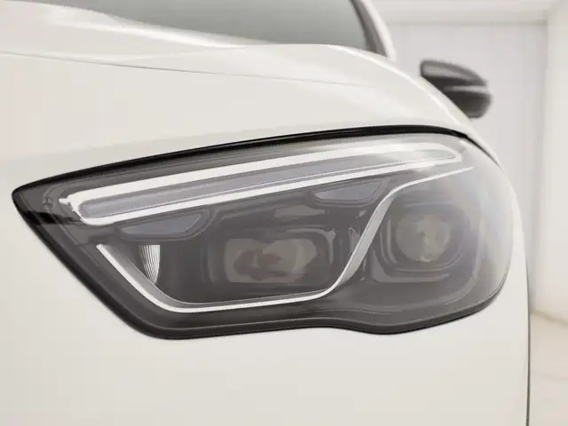 Mercedes-Benz Gla view 8