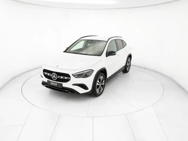 2024 Mercedes-Benz Gla in White for sale