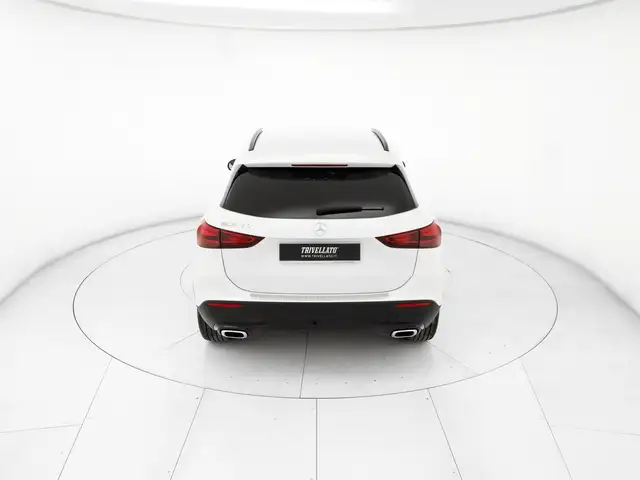 Mercedes-Benz Gla view 6