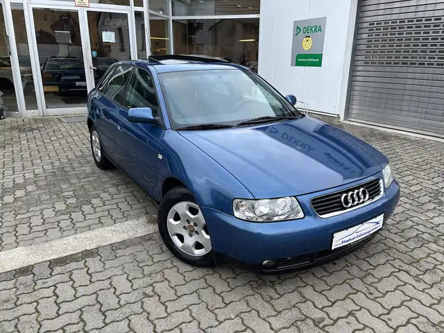 Audi A3 A3 1.6 Attraction Aut. 1.Hand,Lückl.-Audi-Scheckh