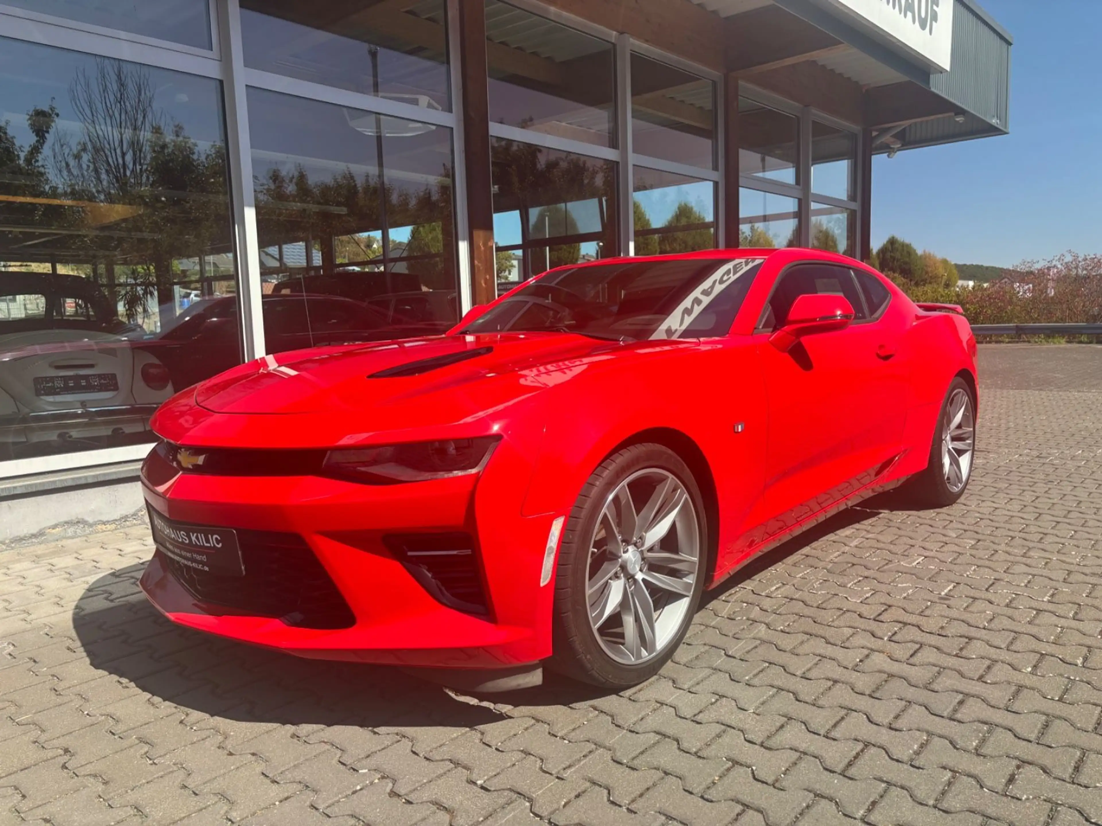 Chevrolet Camaro Coupé V8 deutsch Unfallfrei 1.Hand — photo 2